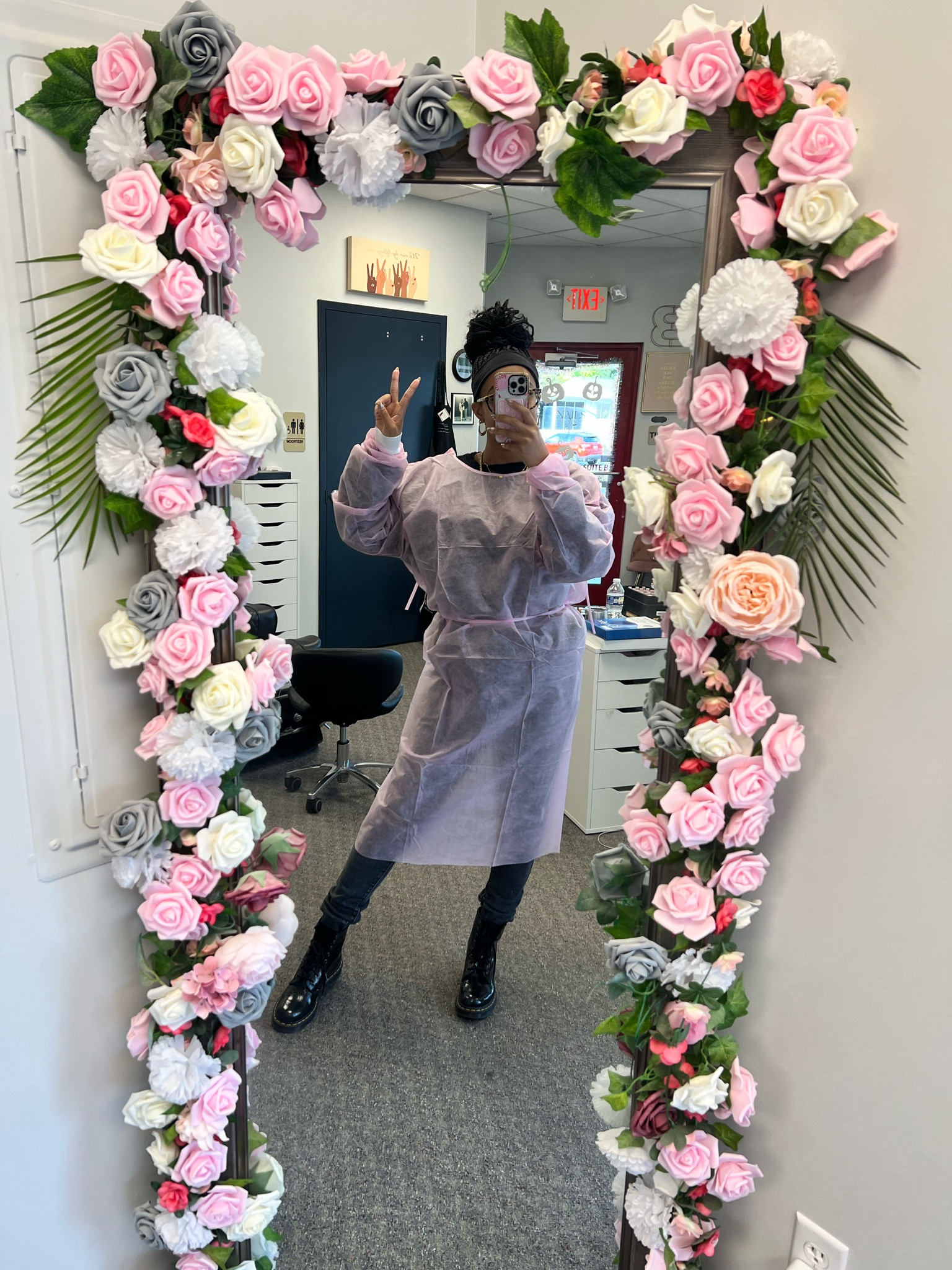 Time to do a dry pedicure but I’m so excited to wear my new clothing cover up so I’m not super dusty with toenails 💅🏽😅🤣

#LTKBeauty #LTKStyleTip #LTKWorkwear