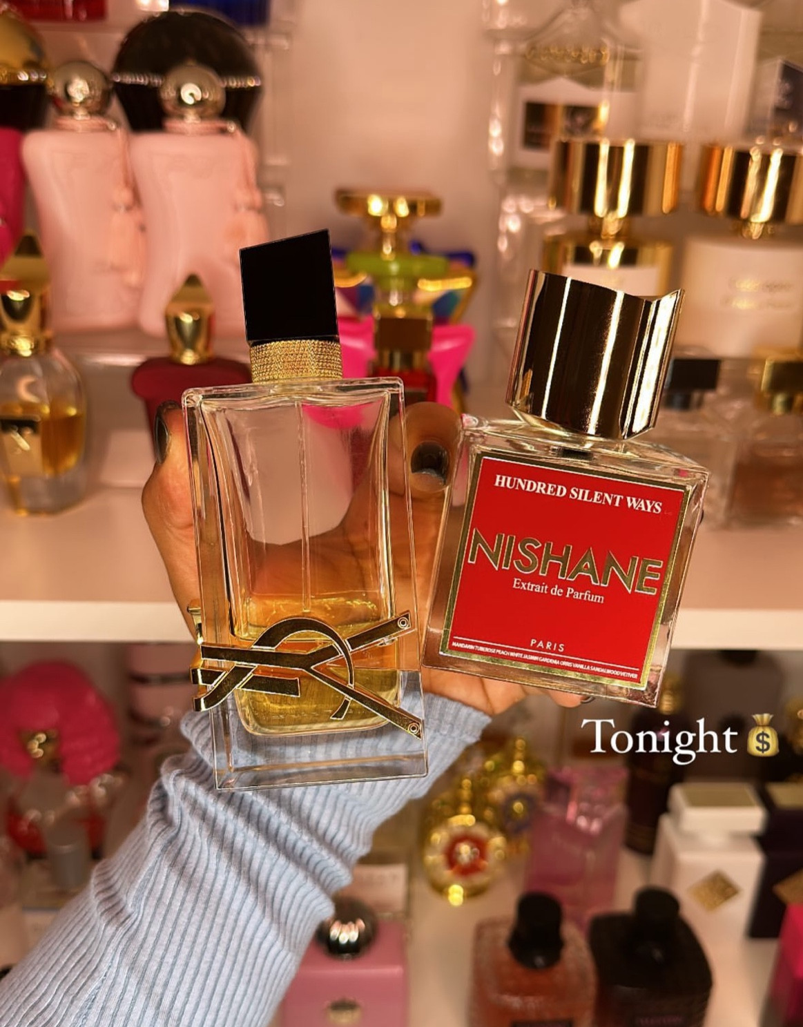 The ultimate date night perfume combo that leaves an absolutely INTOXICATING SCENT TRAIL😍 

YSL Libre:
Top Notes - Lavender, Mandarin orange, Black Currant, Petitgrain

Heart Notes - Lavender, Orange Blossom, Jasmine

Base Notes - Madagascar Vanilla, Musk, Cedar, Ambergris

Hundred Silent Ways by Nishane:
Top notes: Tuberose, Peach, Mandarin Orange

Heart Notes: Gardenia, Jasmine, Orris

Base Notes: Vanilla, Sandalwood, Vetiver

#perfume #perfumecombos #hundredsilentways #ysl #ysllibre #nishane #forher

#LTKbeauty