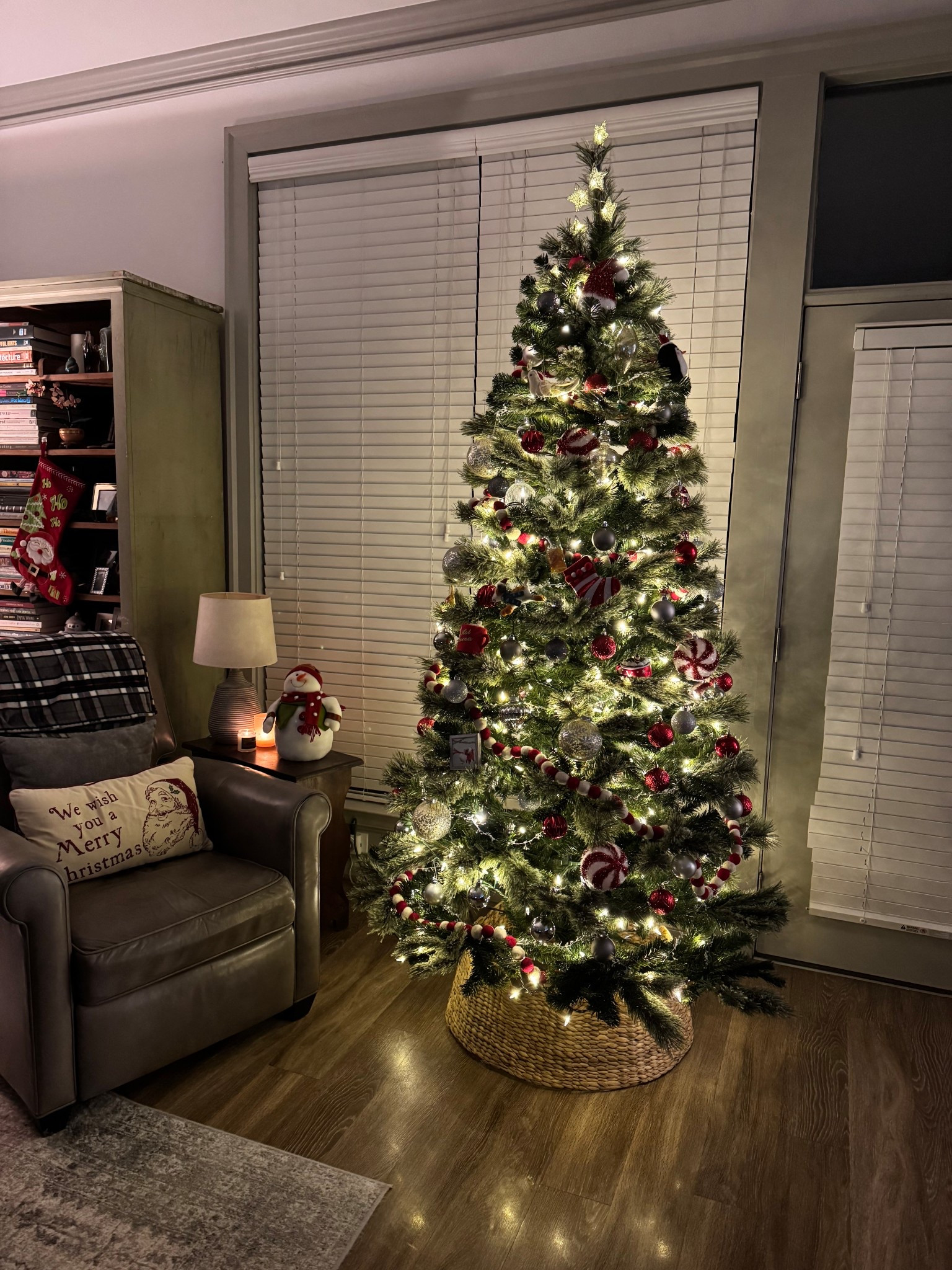 Christmas decor // Christmas tree // ornaments // target // under $100 // tree skirt // felt garland for tree // decorations // decor 

#LTKHoliday #LTKSeasonal #LTKCyberWeek