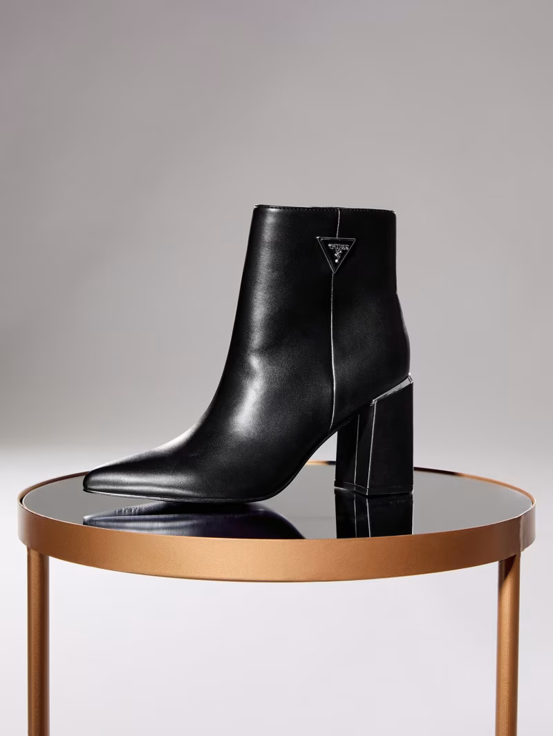Frenky Pointed Booties | Guess US | Guess (US)
