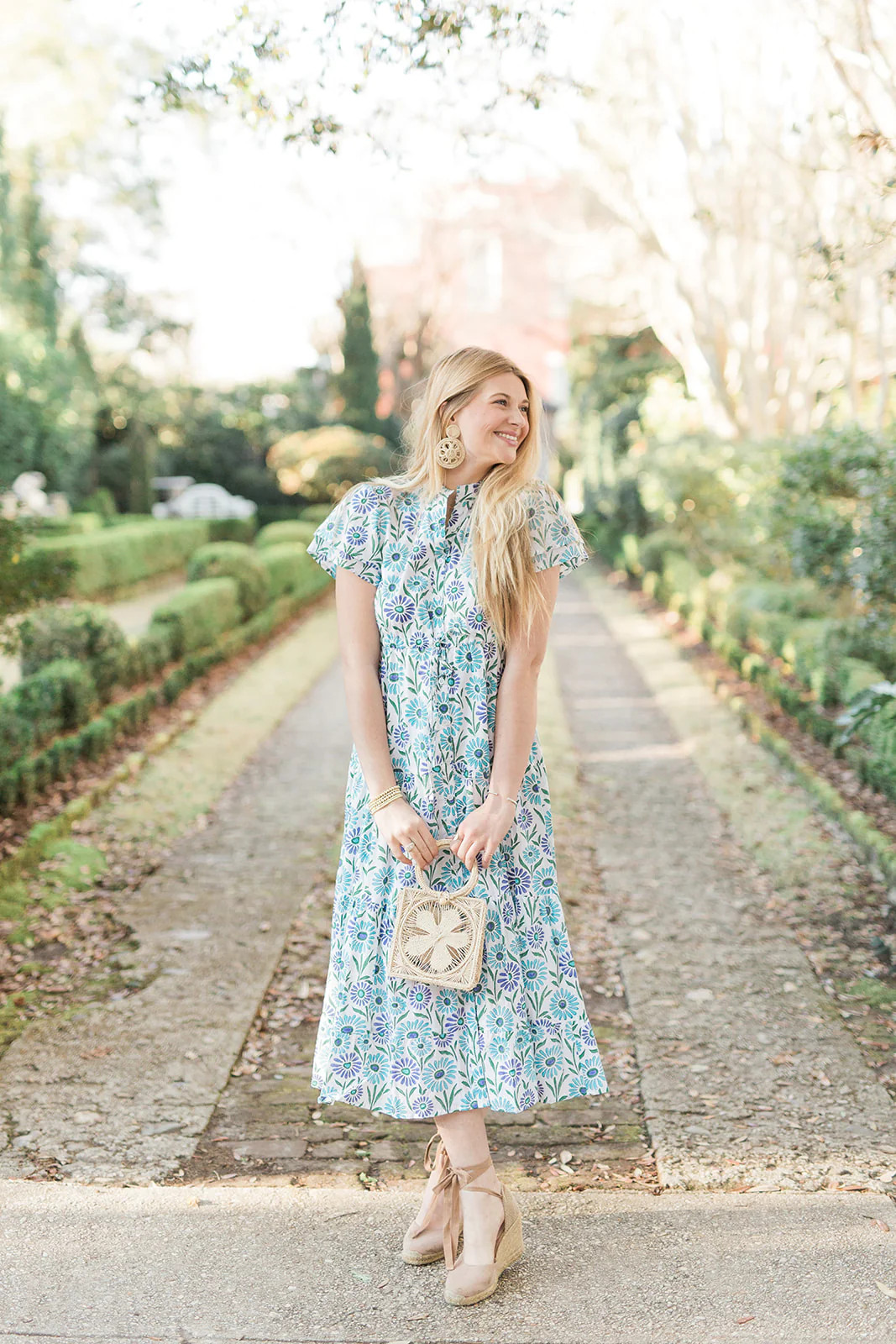 Magnolia Flutter | Petunia | Victoria Dunn 