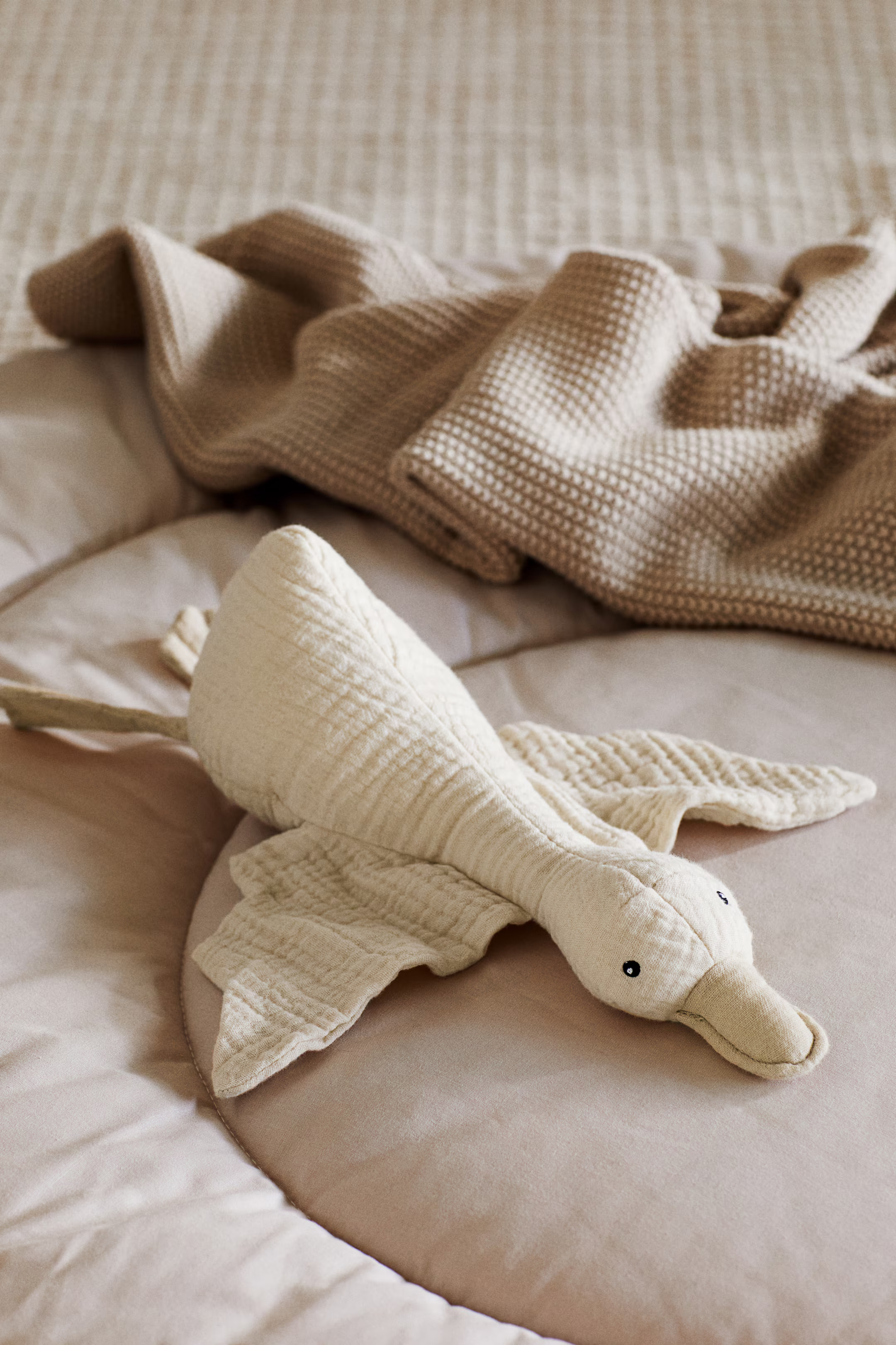 Soft Toy - Light beige/bird - Home All | H&M US | H&M (US + CA)