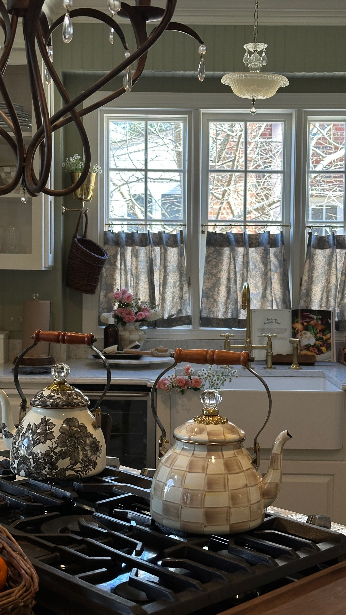 Mackenzie Childs tea kettles🫖🫖

#LTKHome