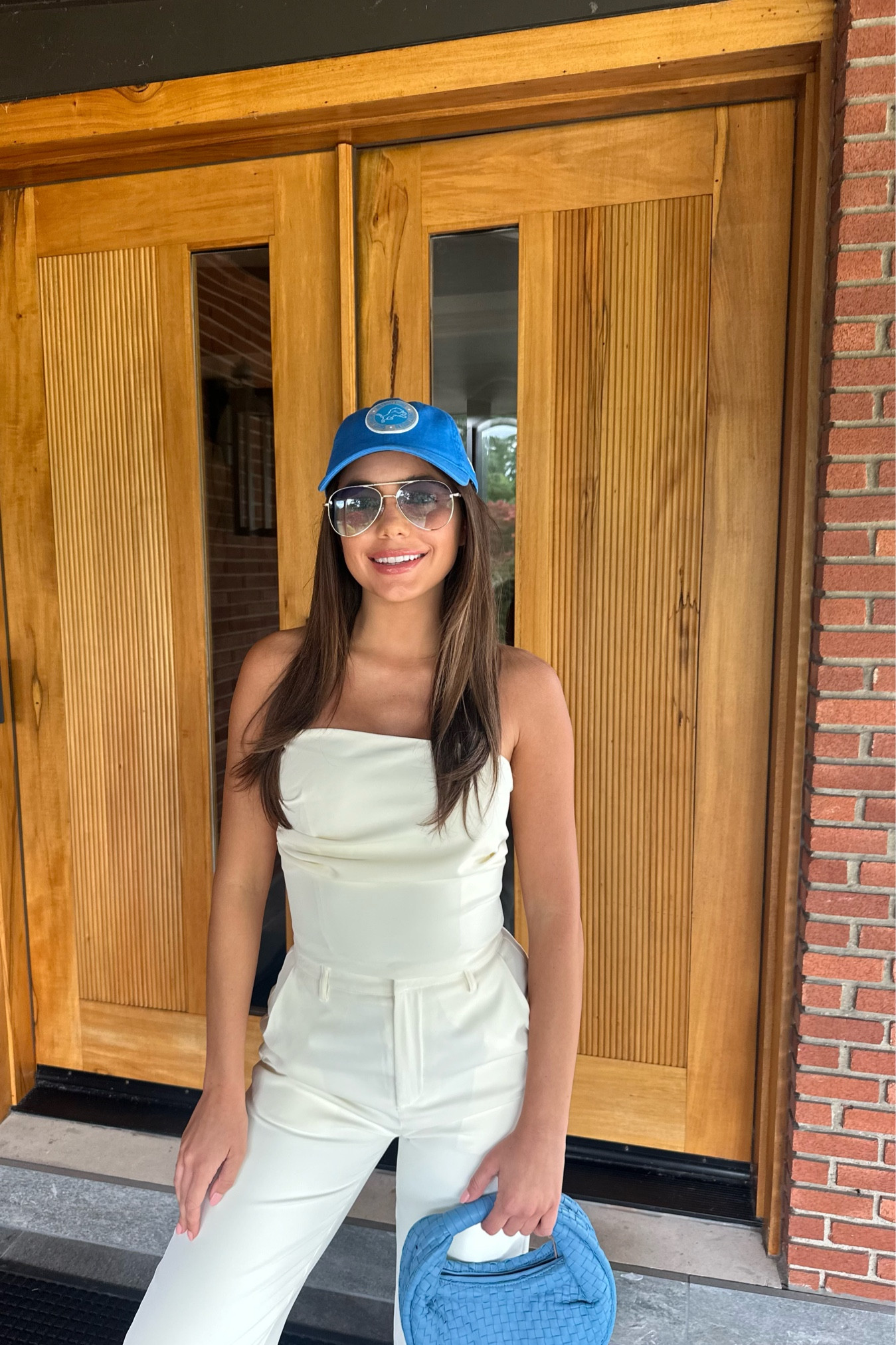 Detroit Lions game day outfit inspo! All white + pops of blue 💙

#LTKStyleTip #LTKSeasonal