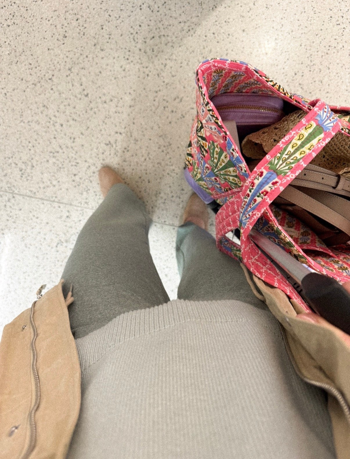 Travel outfit @Margaux 
Loft
Vera Bradley 

#LTKdayinmylife #LTKSaleAlert #LTKTravel