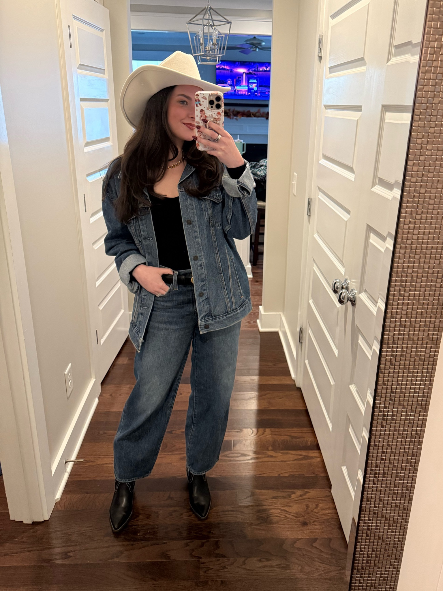 Played tourist in my own city of Nashville 🤠

Boots are old Target, linked similar

#LTKParties #LTKStyleTip #LTKTravel