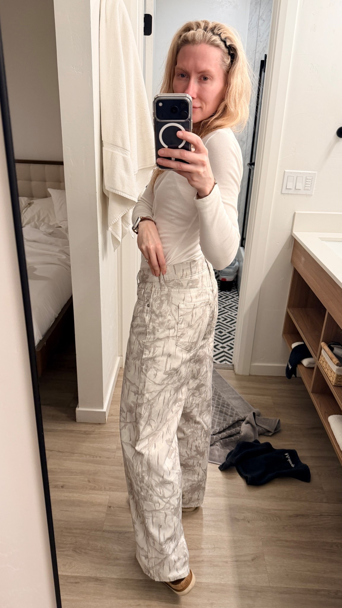 Target jeans for the win this winter. Wild Fable low rise baggy jeans and the golden star Ugg clogs for a apres ski look! 

#LTKSaleAlert #LTKootd #LTKHoliday