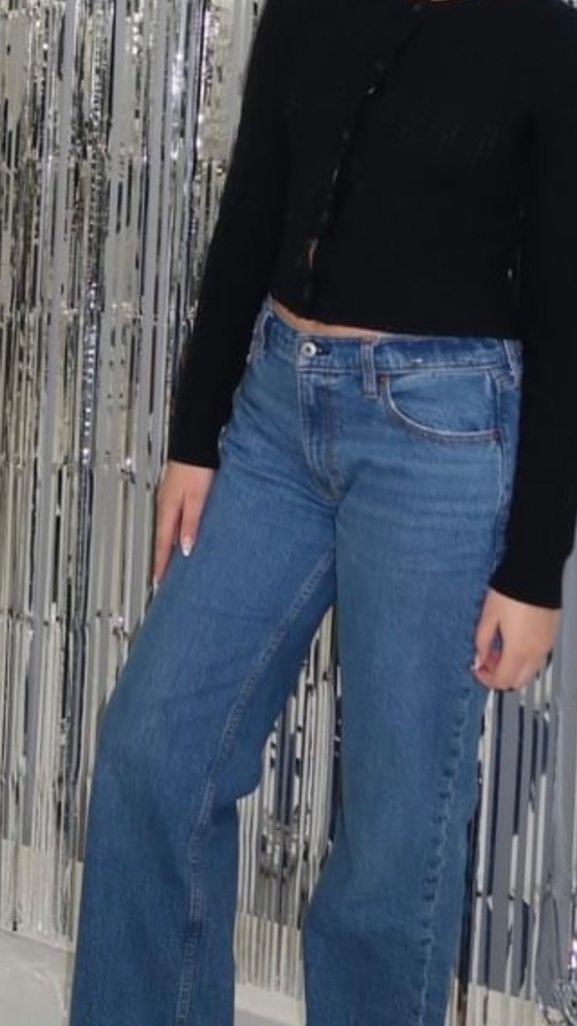 Abercrombie Low Rise Baggy Jeans in ‘Medium’ 