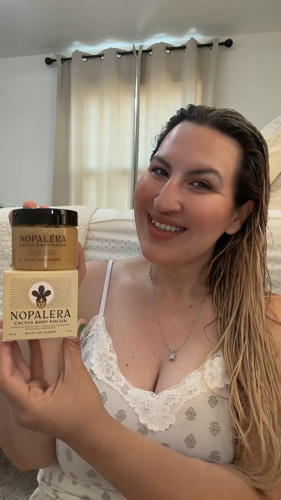 Tu piel también merece un poquito de amor. ✨ Un buen body polish puede hacer toda la diferencia, dejando la piel más suave, luminosa y lista para absorber mejor la hidratación. 💛 @Nopalera Beauty Dulce de Cuerpo se ha convertido en uno de esos productos que vale la pena agregar a tu rutina.

#LTKgrwm #LTKselfcare #LTKBeauty