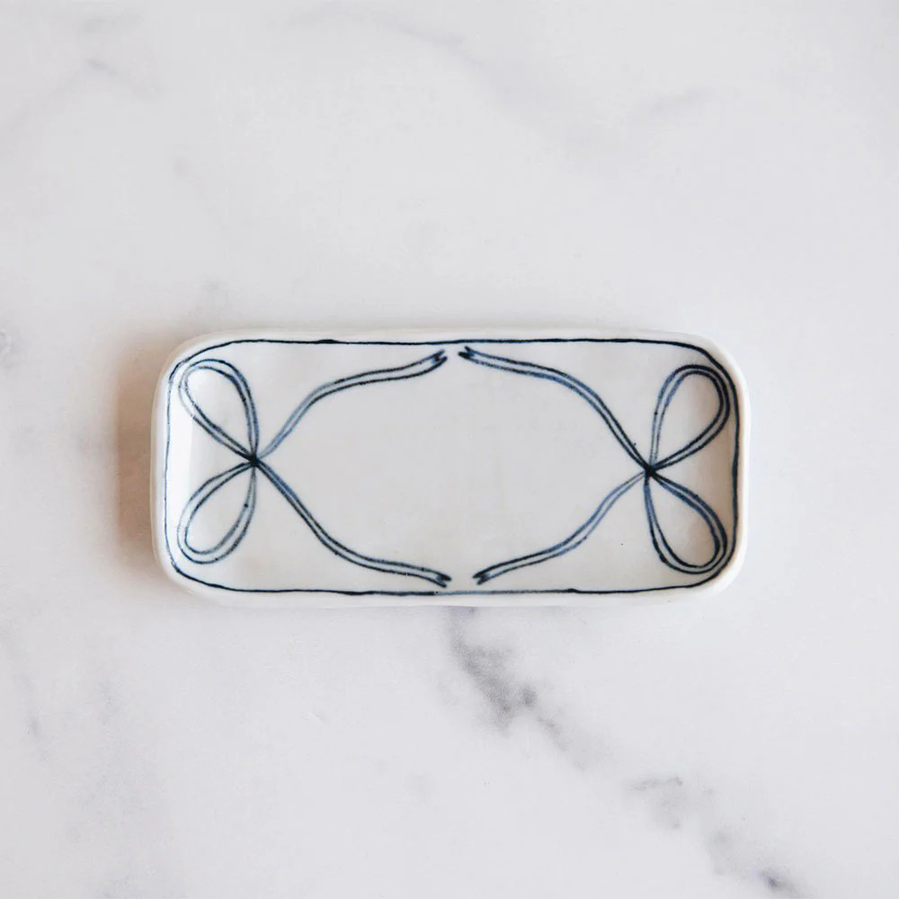 Hand-painted Ceramic Bow Tray | Roan Iris