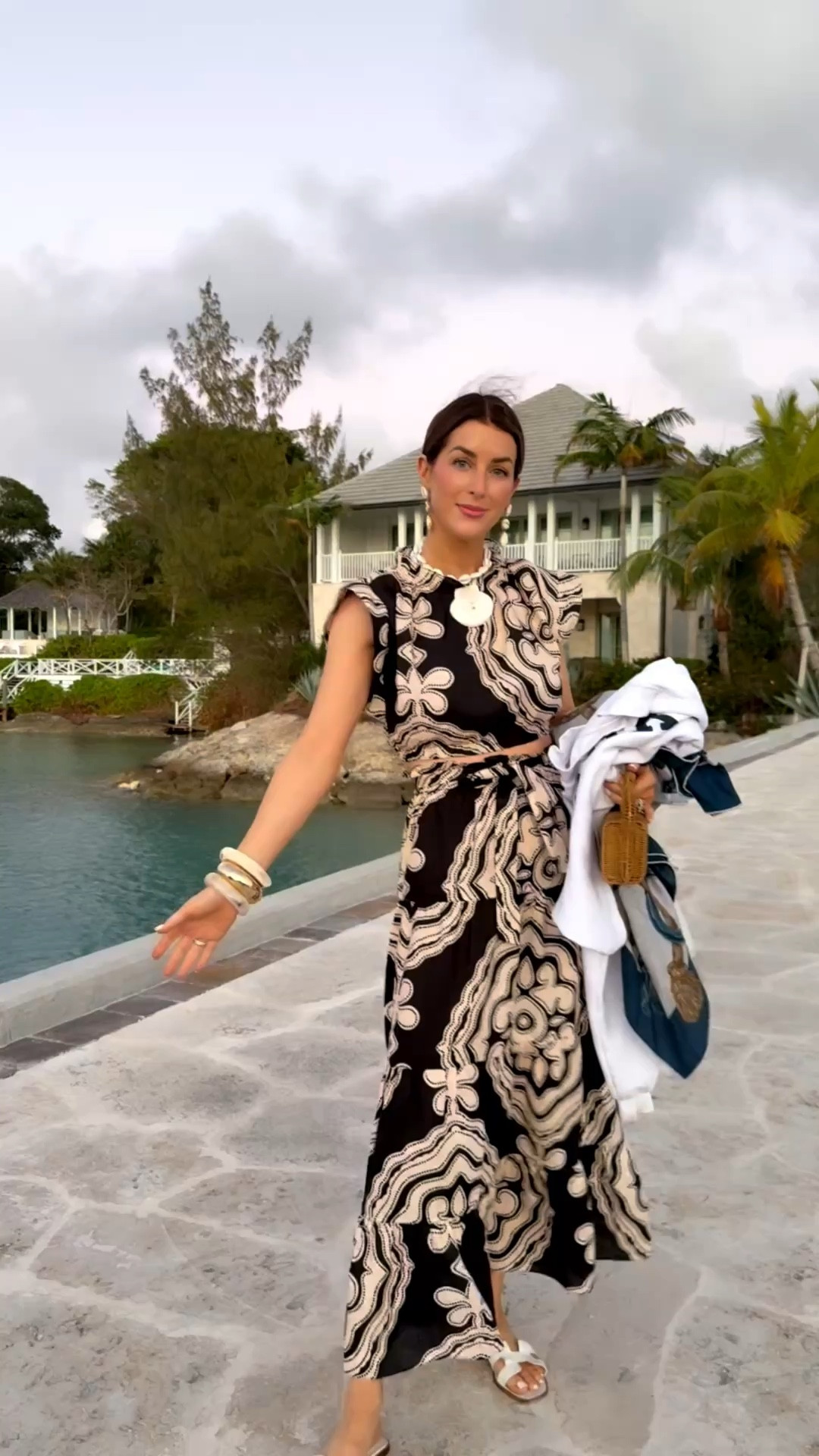 I’m wearing a small in the set. I borrowed the gorgeous shell jewelry from @scarterdesigns and you can use code JCATHELL15 for a discount on your order!

#LTKTravel #LTKOver40