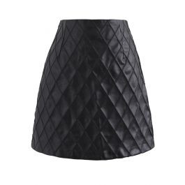 Diamond Textured Faux Leather Bud Skirt in Black | Chicwish