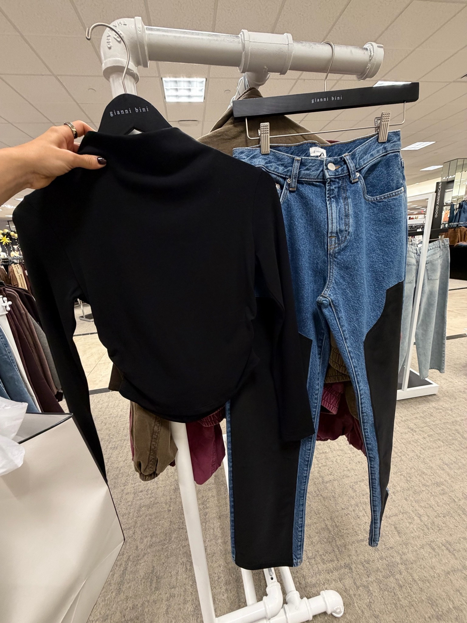 These look like my Agolde jeans! Bought the top to pair with mine!