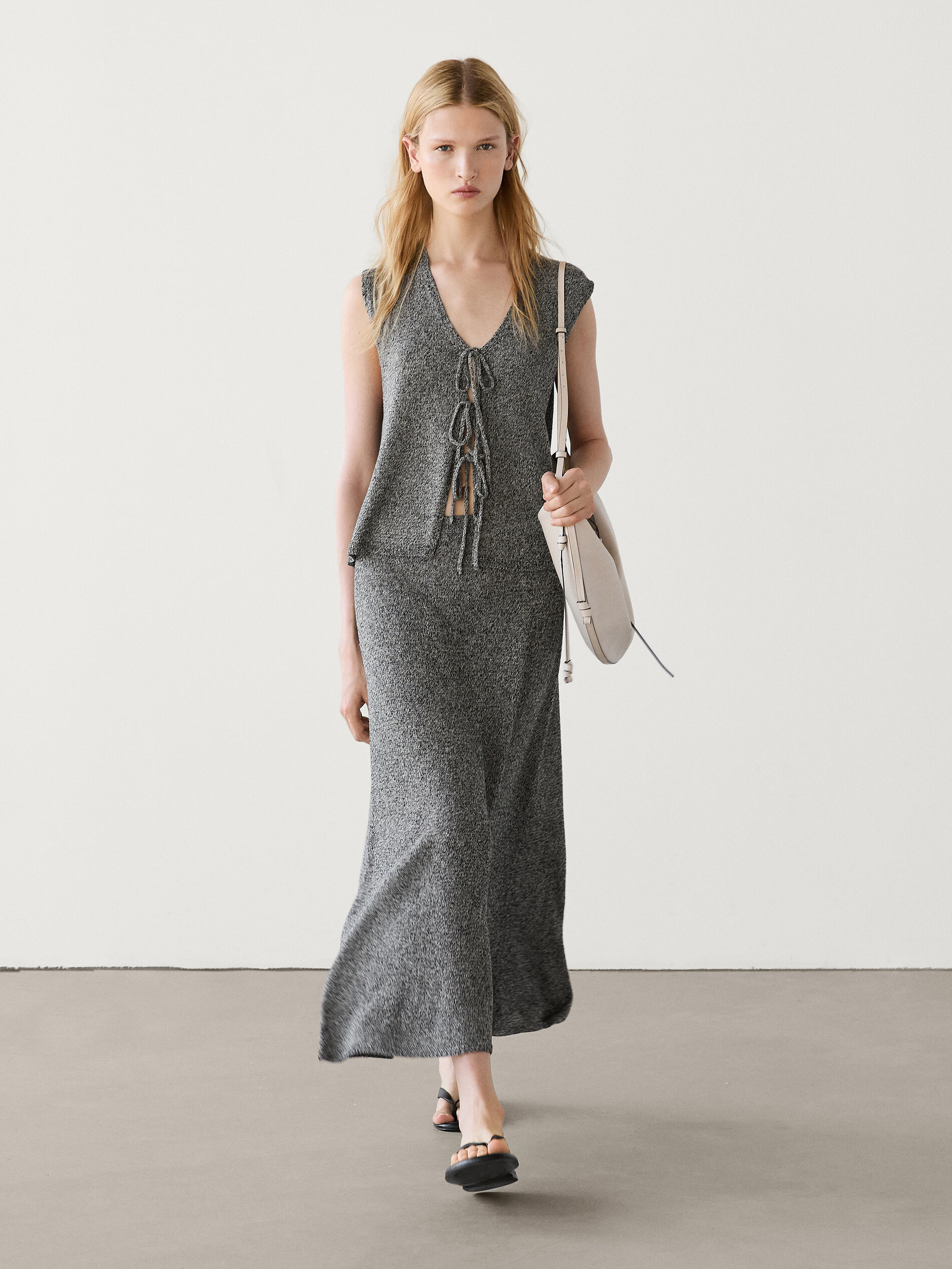 Knit vest with tie details | Massimo Dutti US