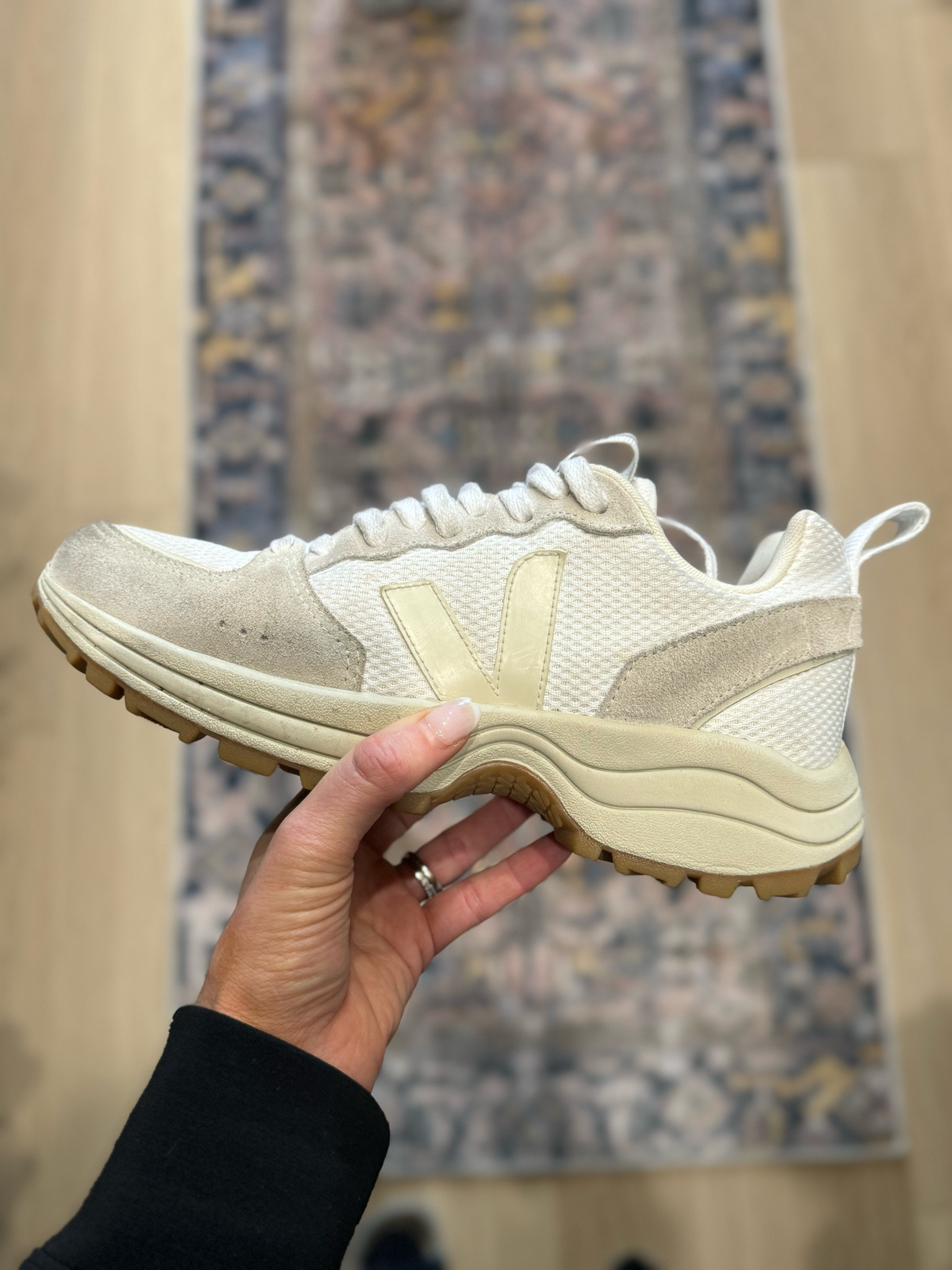 Veja sneakers. White sneakers 

#LTKshoecrush