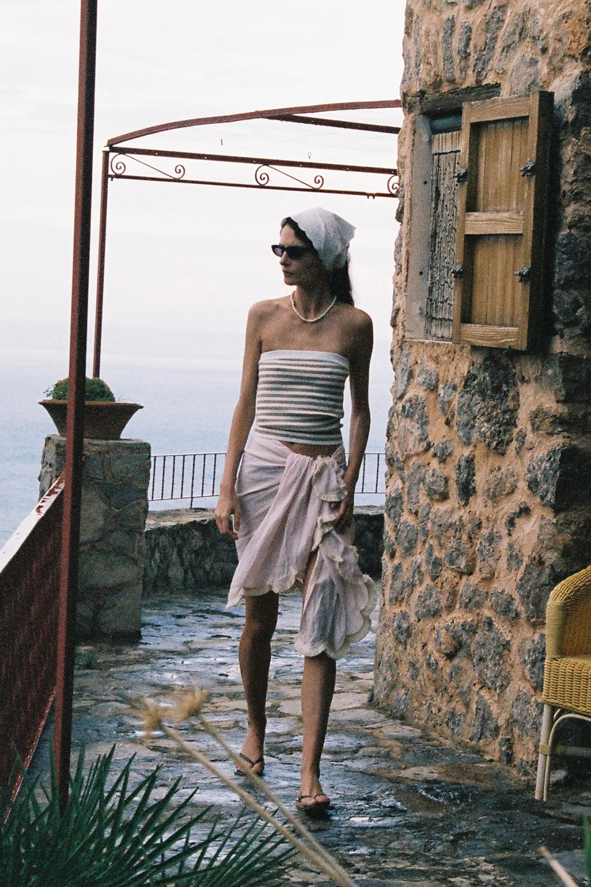 ESSIE WRAP | POSSE (US)