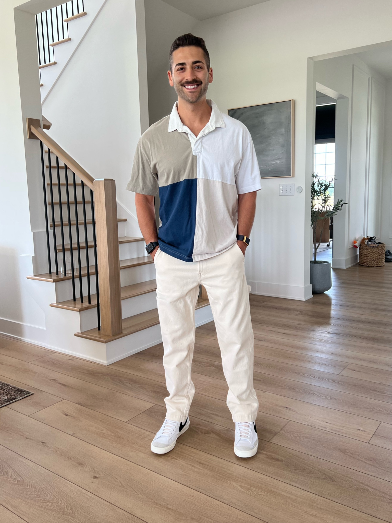 Med in polo, 30 in jeans, true size in shoes. 

Casual men’s outfit, mens abercrombie, cargo pants  