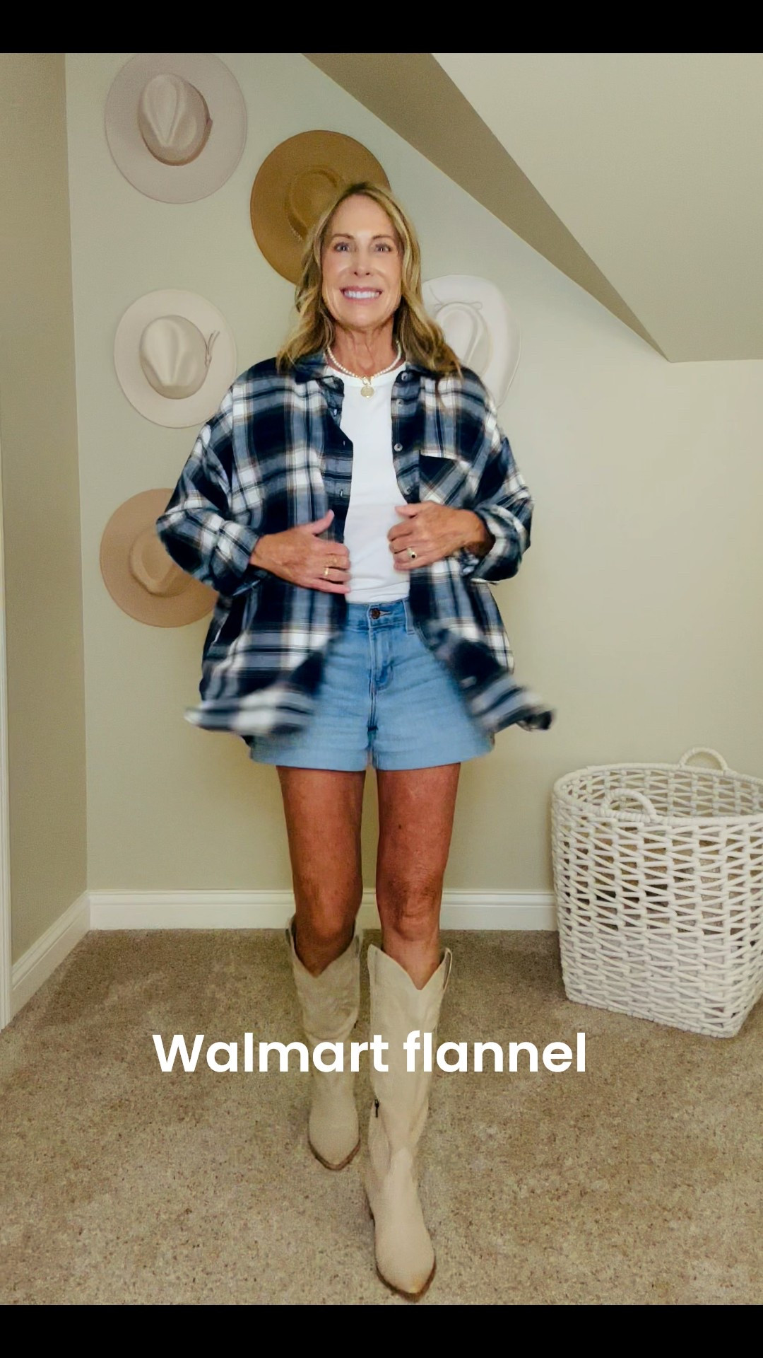 Another great flannel illustration be wearing on repeat! 

#LTKFindsUnder50 #LTKSaleAlert #LTKSeasonal