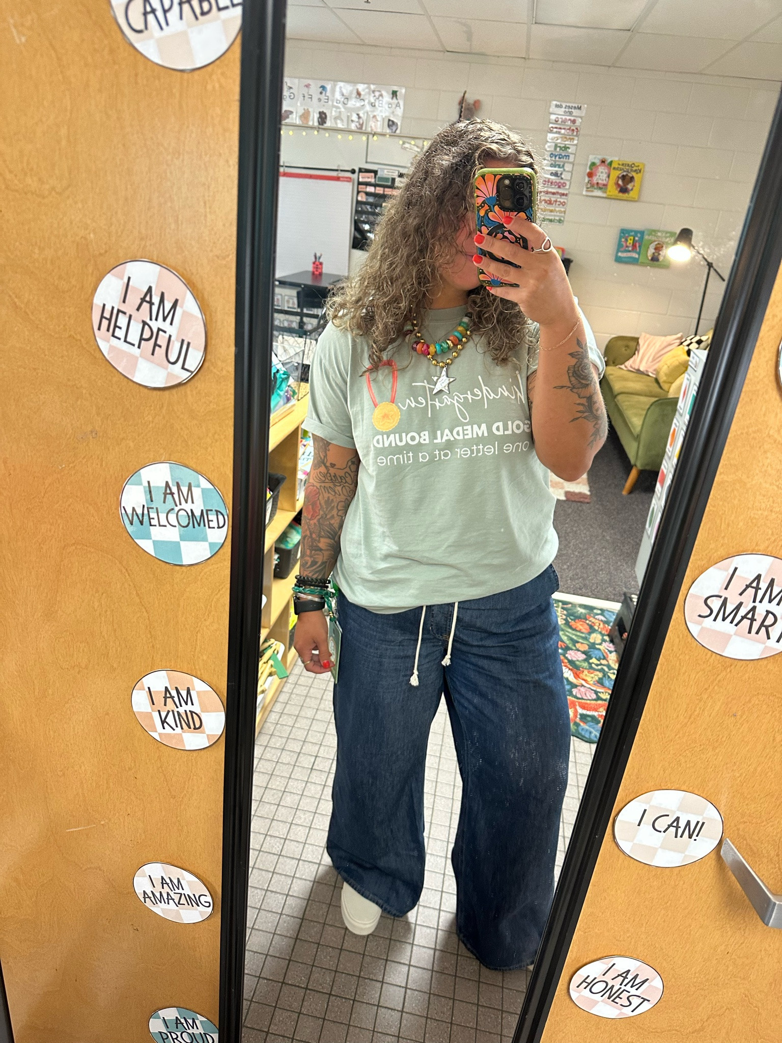 Teacher outfit // teacher ootd // teacher fit // kindergarten teacher // midsize