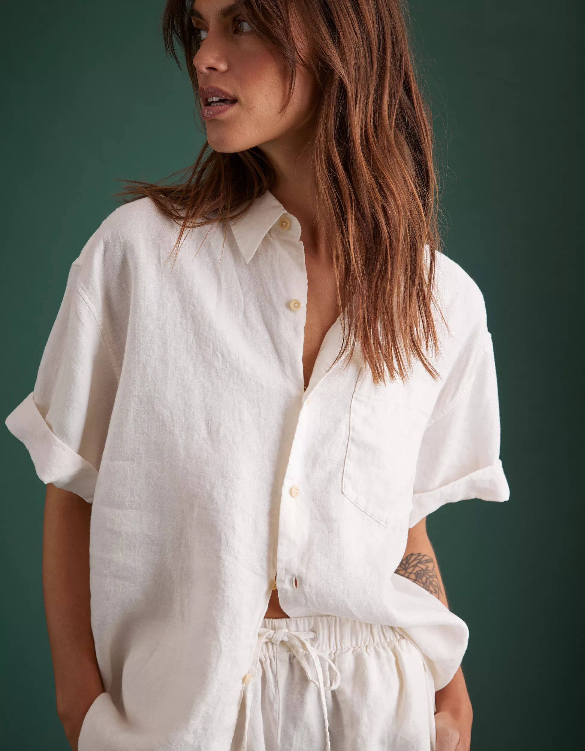 AE77 Premium Linen Boyfriend Button-Up Shirt | American Eagle Outfitters (US & CA)