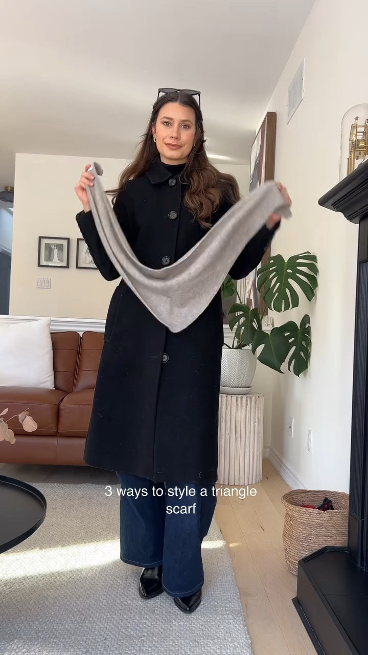 Do you love the triangle scarf trend? 🔼
