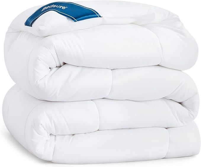 Amazon.com: Bedsure Twin Comforter Duvet Insert - Down Alternative White Twin Size Comforter, Qui... | Amazon (US)
