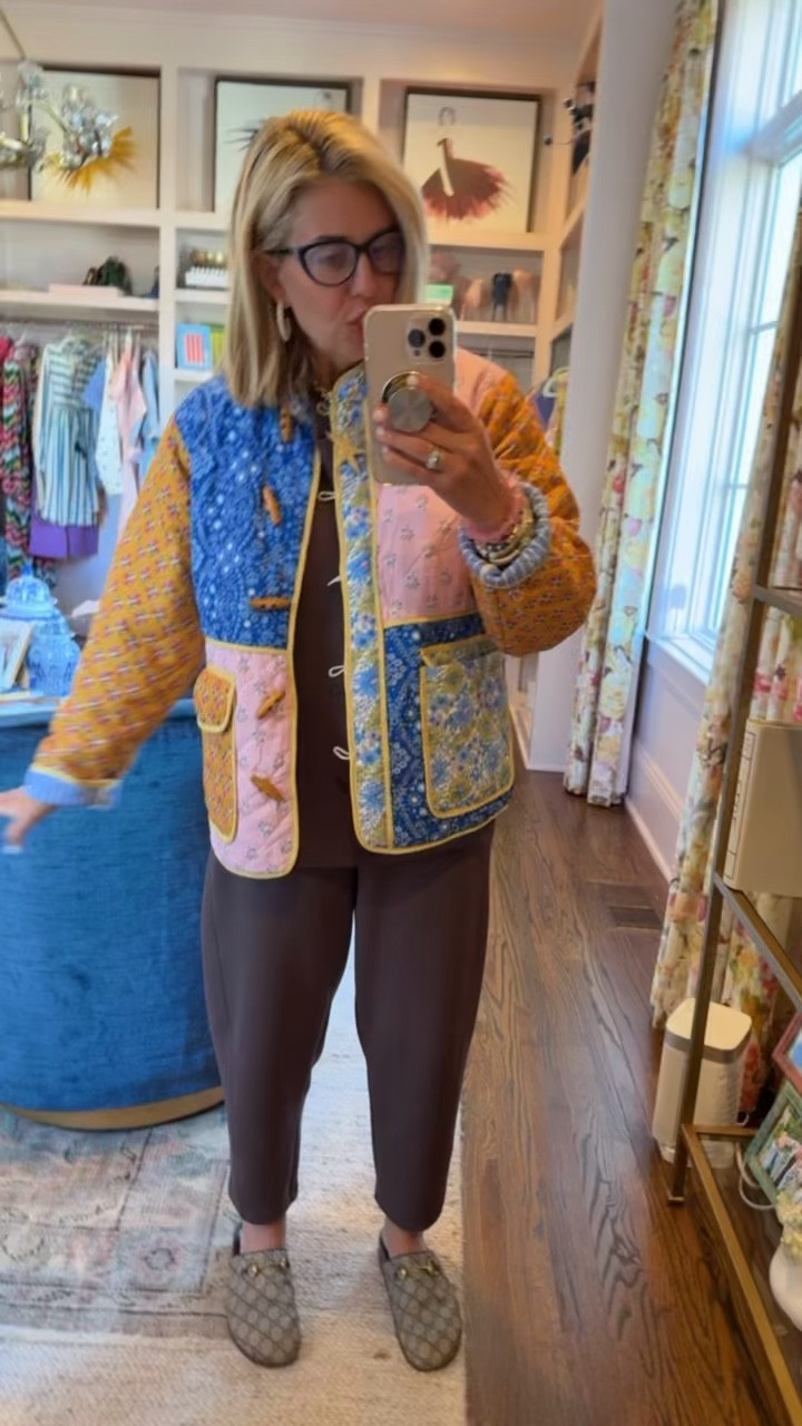 OOTD…my jacket is on sale today and my Spanx set is too! I’m in a small jacket & it’s oversized. Wearing xs in boatneck tunic & petite small in pants. 

*be sure to use code LTKSPANX for 20% off (almost) sitewide through 3/15!
*use Catherine20 on my new bracelet stack & necklace 

#LTKmomlife #LTKootd #LTKSpringSale