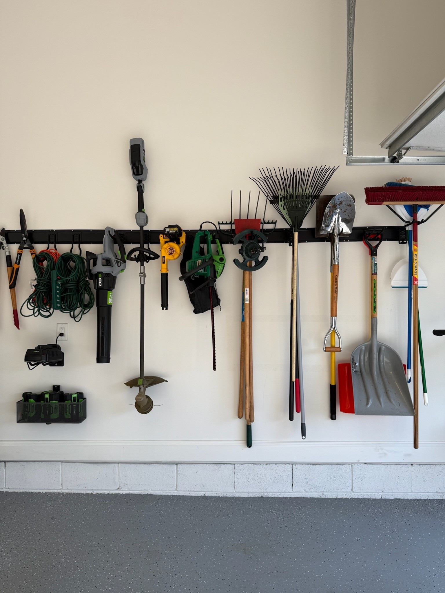 Want your garage to feel bigger? Get everything (or as much as you can) off of the floor.

We can help you maximize:
✔️ wall storage 
✔️ vertical systems
✔️ shelving
✔️ hooks and mounts

👉 DM us and let’s chat about making your garage work smarter for you and your family.

👇 Drop RESET for links 

#LTKHome