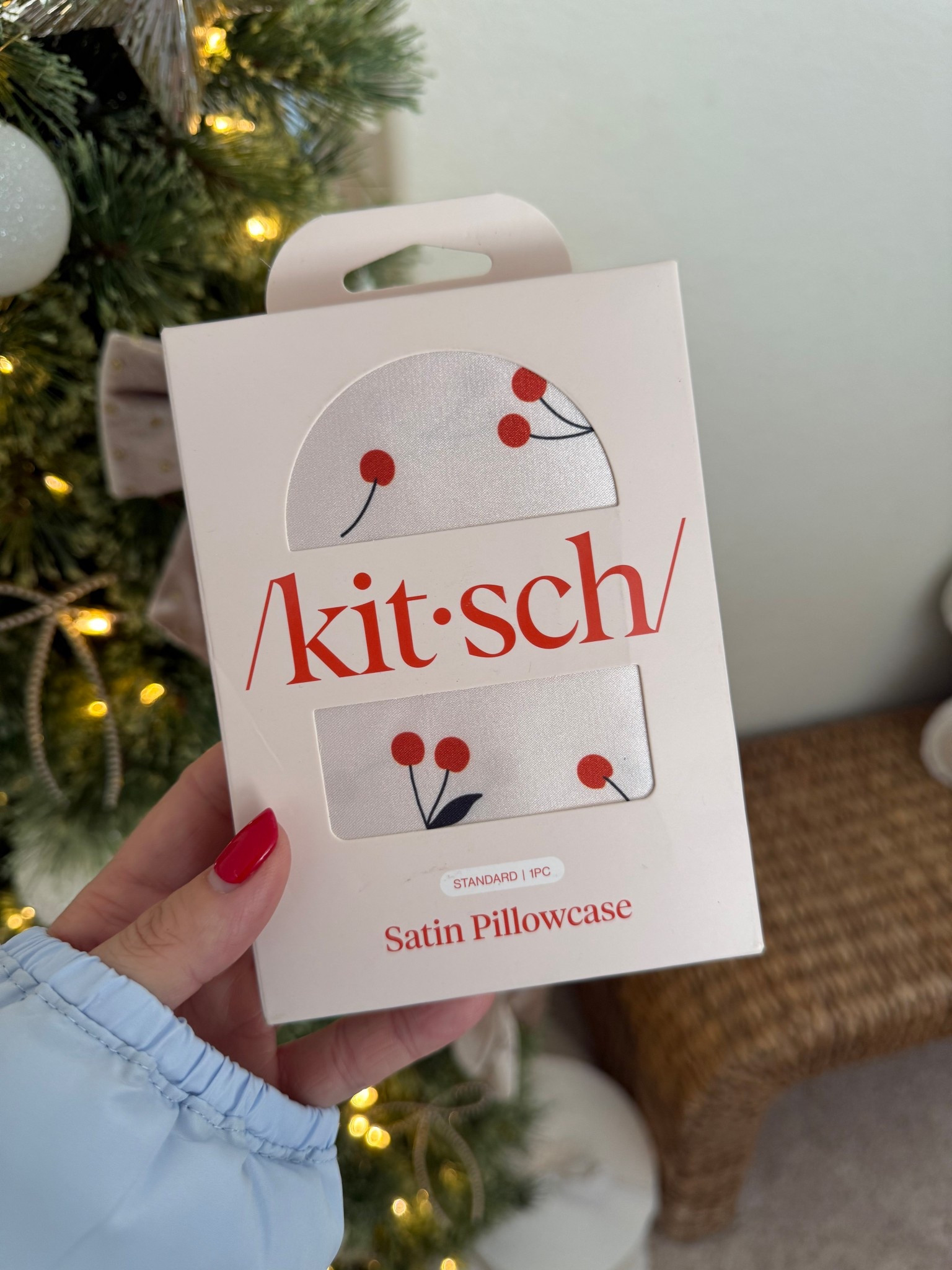 Gift idea for her—satin pillowcase 

#LTKSaleAlert #LTKGiftGuide #LTKHoliday