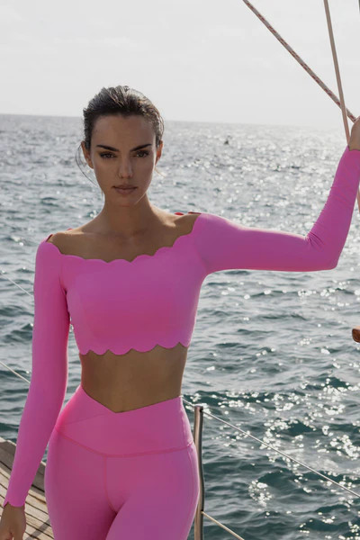 Off Shoulder Long Sleeve Crop Top | WISKIIACTIVE