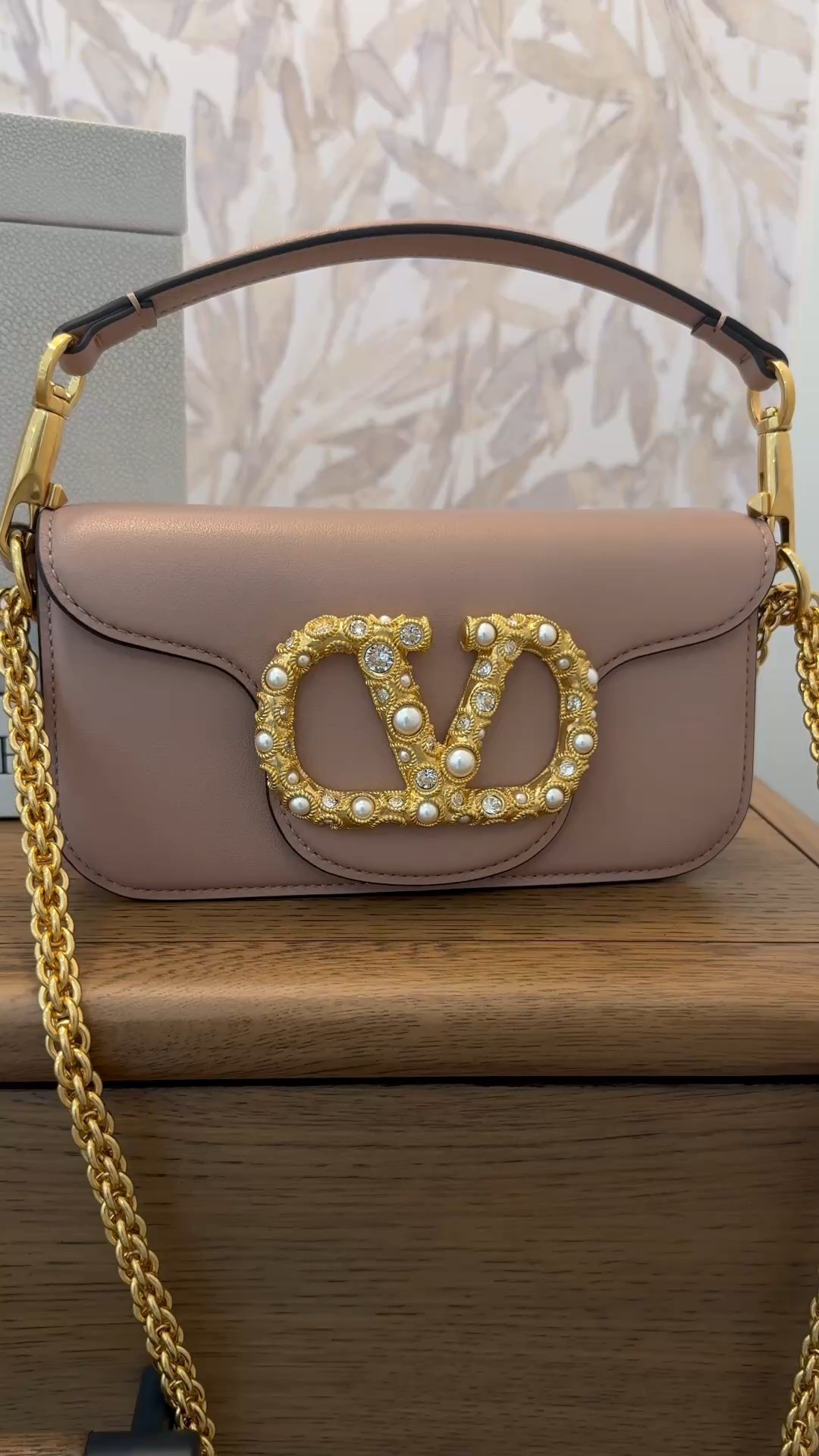 Valentino Garavani Small Loco Leather Bag

#LTKHome #LTKSeasonal #LTKItBag