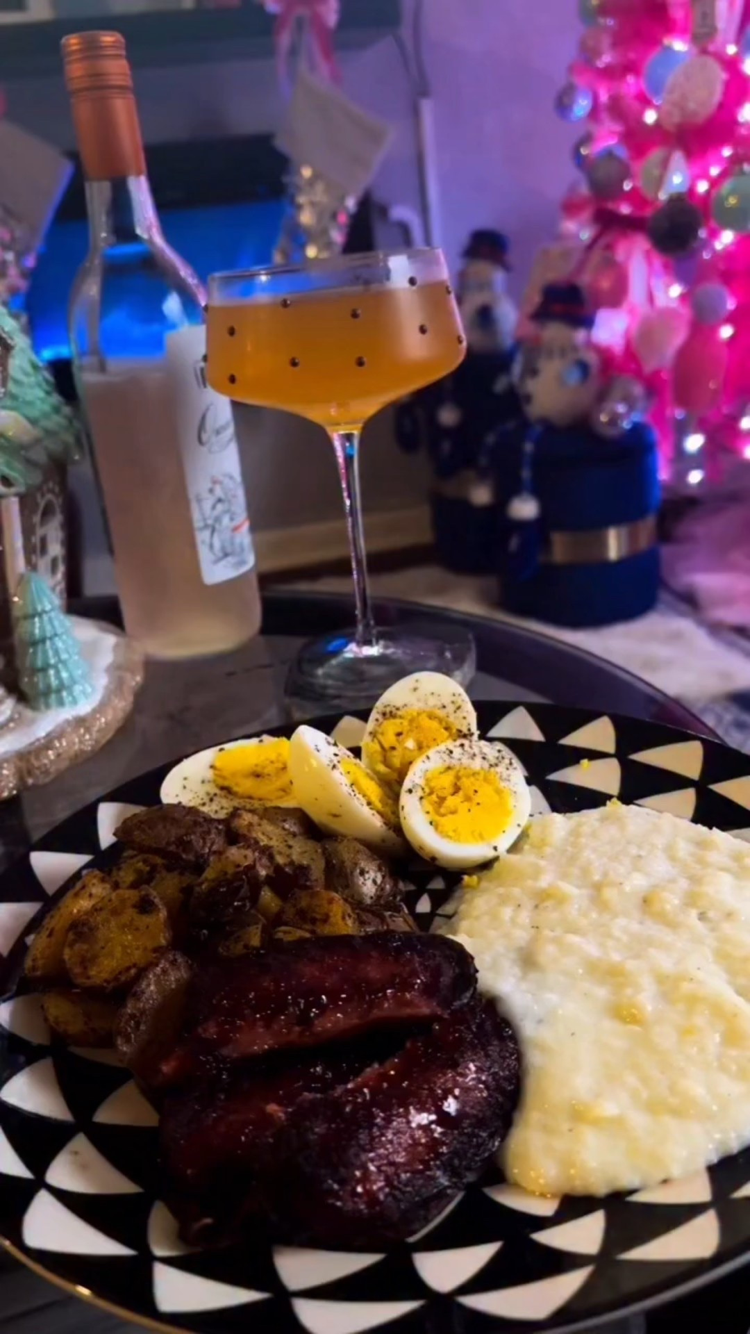 Easy like Sunday Morning 🥂💕

#easylikesundaymorning #sundaywellspent #sundaybumday #brunchathome #sundaybrunchday #bigbreakfast #heartybreakfast #winterfood

#LTKHome #LTKdayinmylife #LTKfoodie