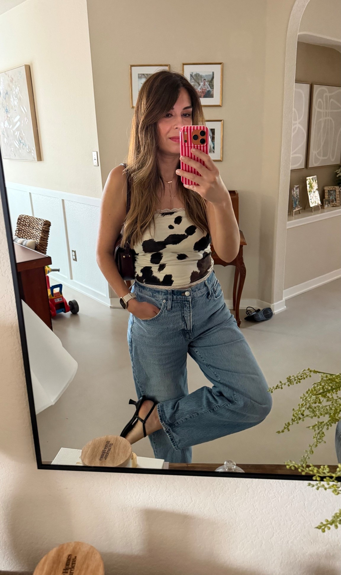 
 Bringing 90s cowgirl chic to Austin. #StreetStyle #Austin #MatchaTime #theresethour