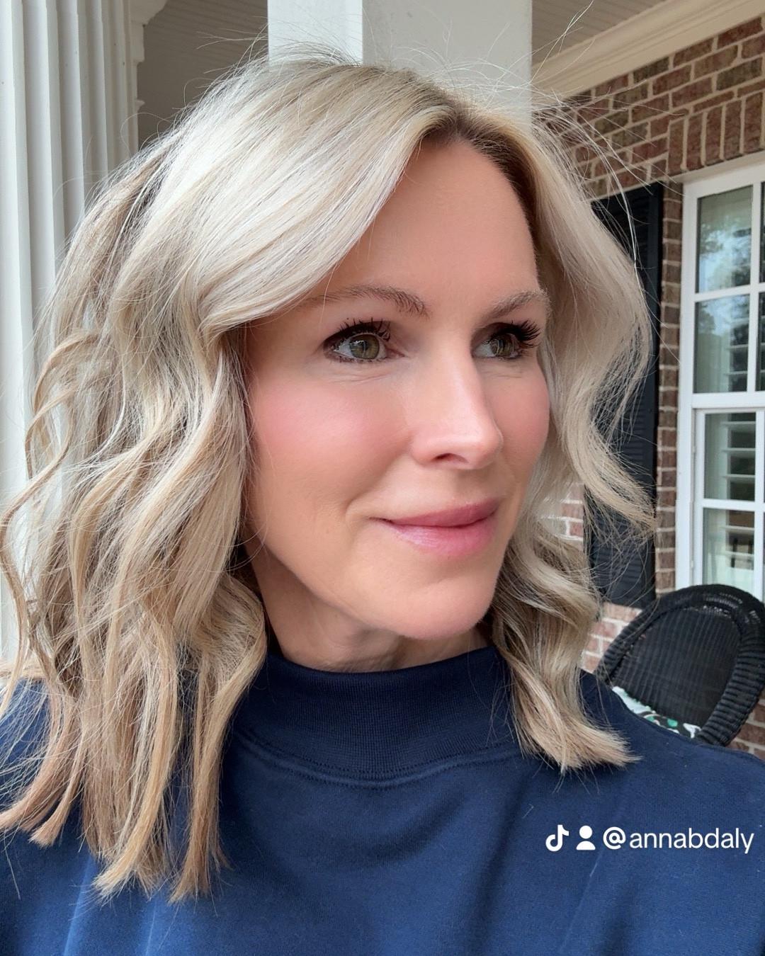 Traveling always wrecks my skin — long days, bad sleep, dry air, and my skin is very sensitive and breakout-prone.

This is exactly what I used this morning. It’s calm, hydrated, and glowy. Hydrated, protected, and should last of the day.

Everything is linked — save this if your skin hates travel too 🤍

#LTKOver40 #LTKTravel #LTKSeasonal