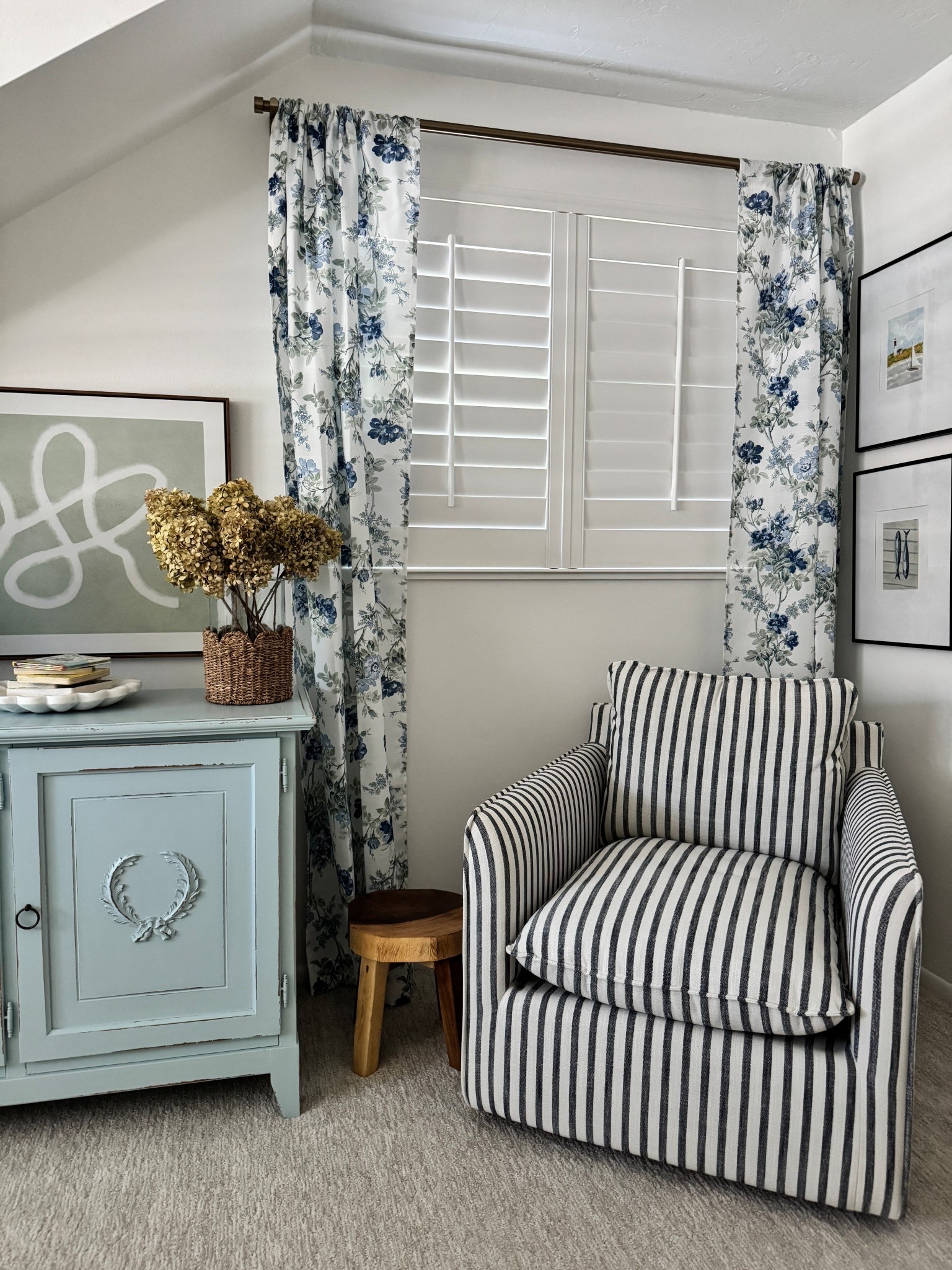 Forever obsessed with this stripe accent chair! 

#LTKHome