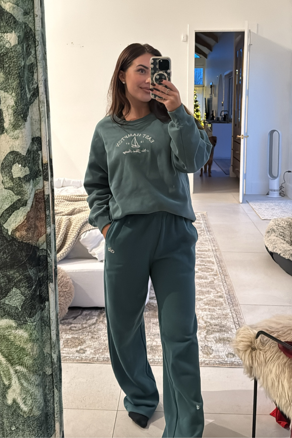 The perfect winter sweat pant 🙌🏼 catch me living in these all season. I got a size XS 

#LTKHoliday #LTKFitness #LTKGiftGuide