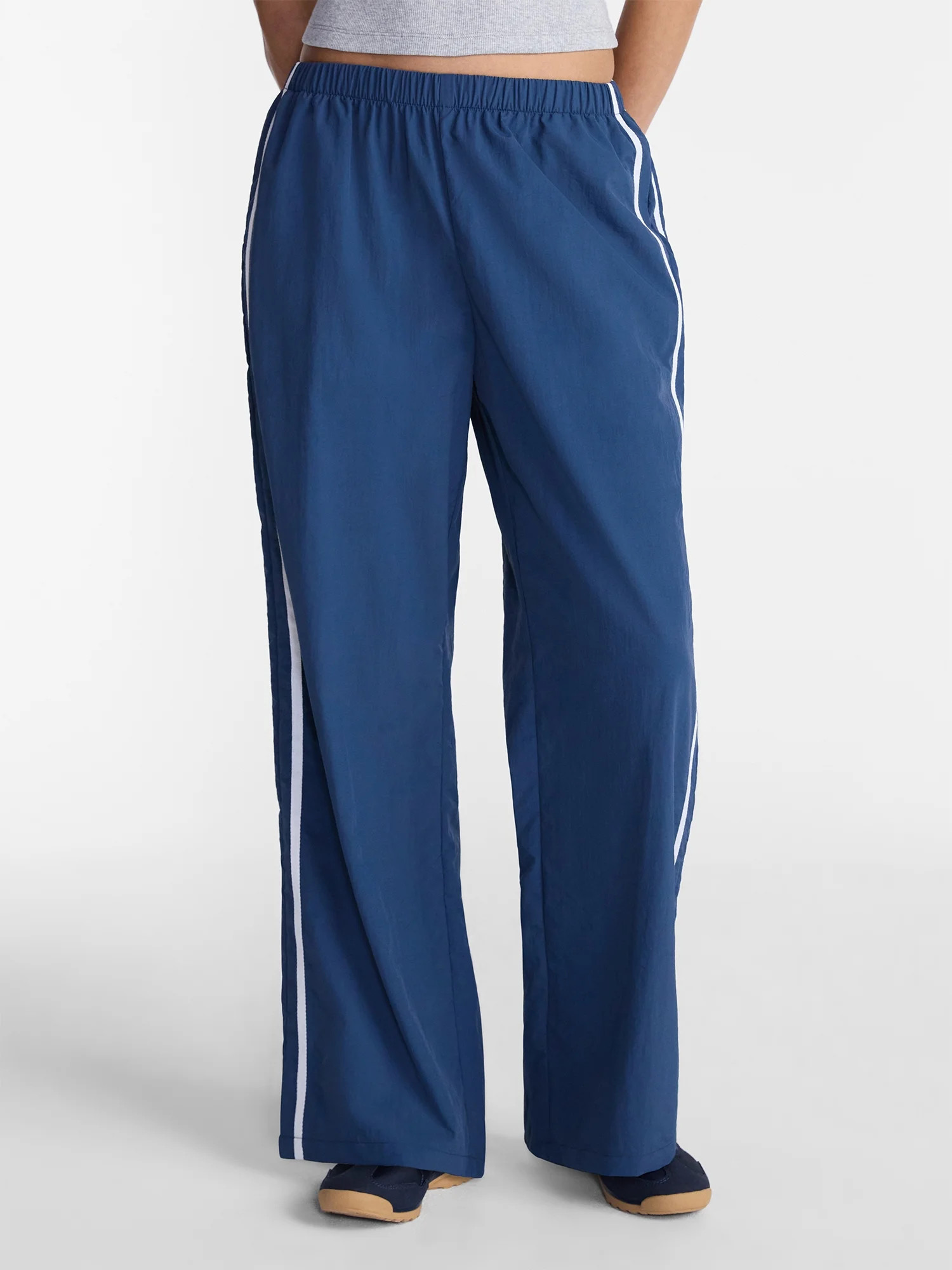 No Boundaries Nylon Game Day Track Pants, 30.5'' Inseam, Women's XXS-XXL | Walmart (US)
