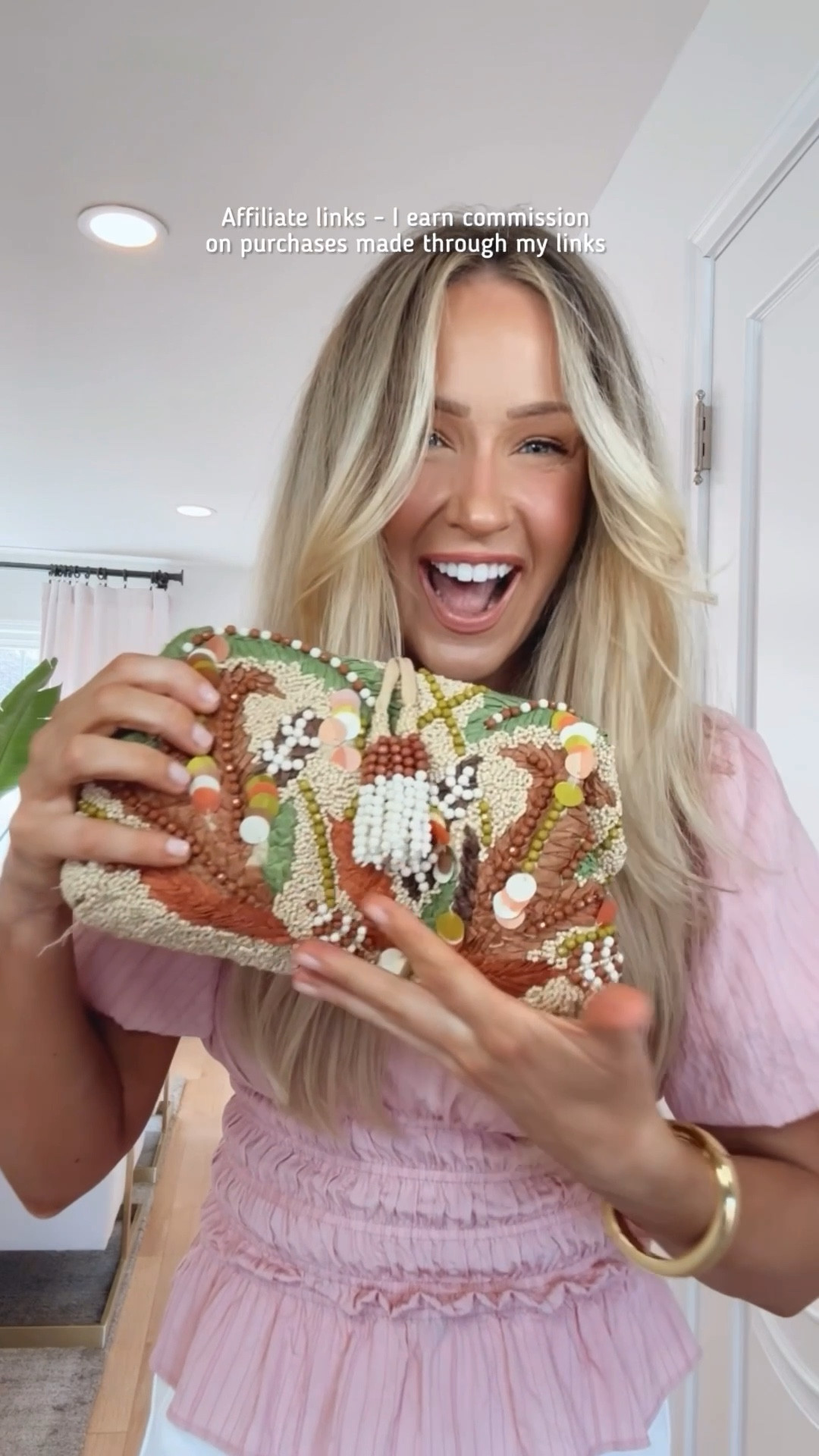 Affiliate links - I earn commission on purchases made through my links 

Cute casual spring outfit with white jeans
Zara top