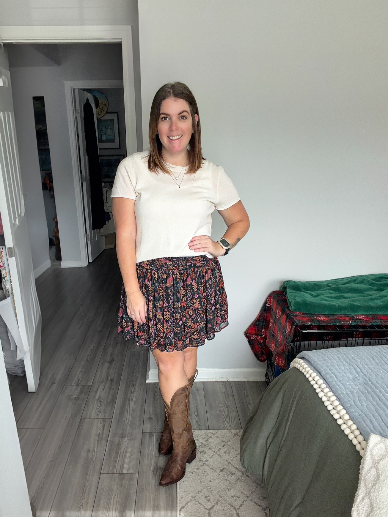 I wore this skirt for Thanksgiving and it’s now on sale! The skirt is Treasure & Bond from Nordstrom, it runs TTS and is on sale for $62.65! 

#LTKootd #LTKSaleAlert #LTKMidsize