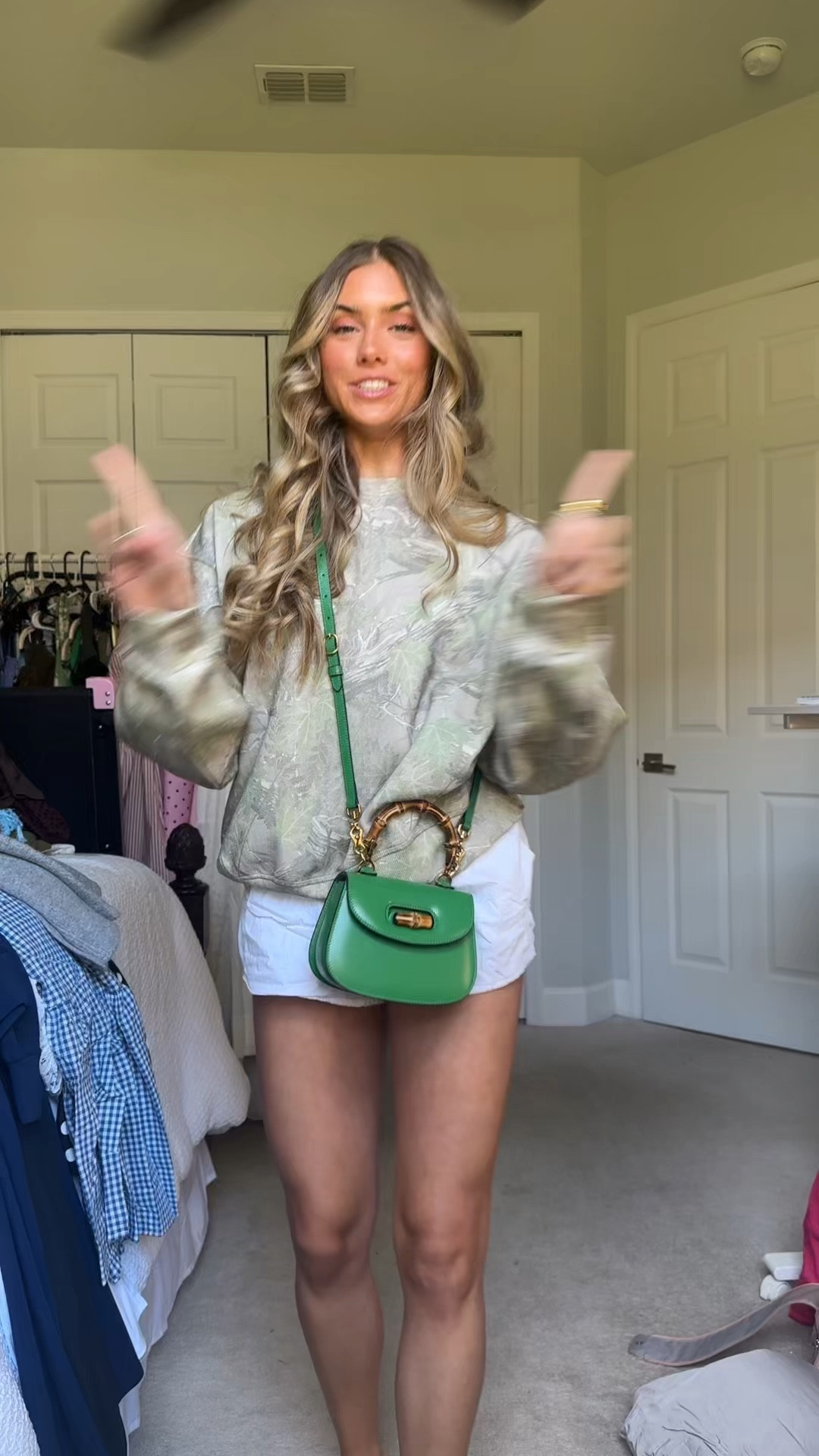 @pacsun size xs The Tree Camo Crew Neck Sweatshirt from PacSun adds a bold touch to your casual wardrobe with its camouflage print. It features long sleeves with dropped shoulders, a crew neckline, ribbed trimming, and an oversized fit for a trendy and comfortable look

#LTKFindsUnder50 #LTKSaleAlert #LTKStyleTip