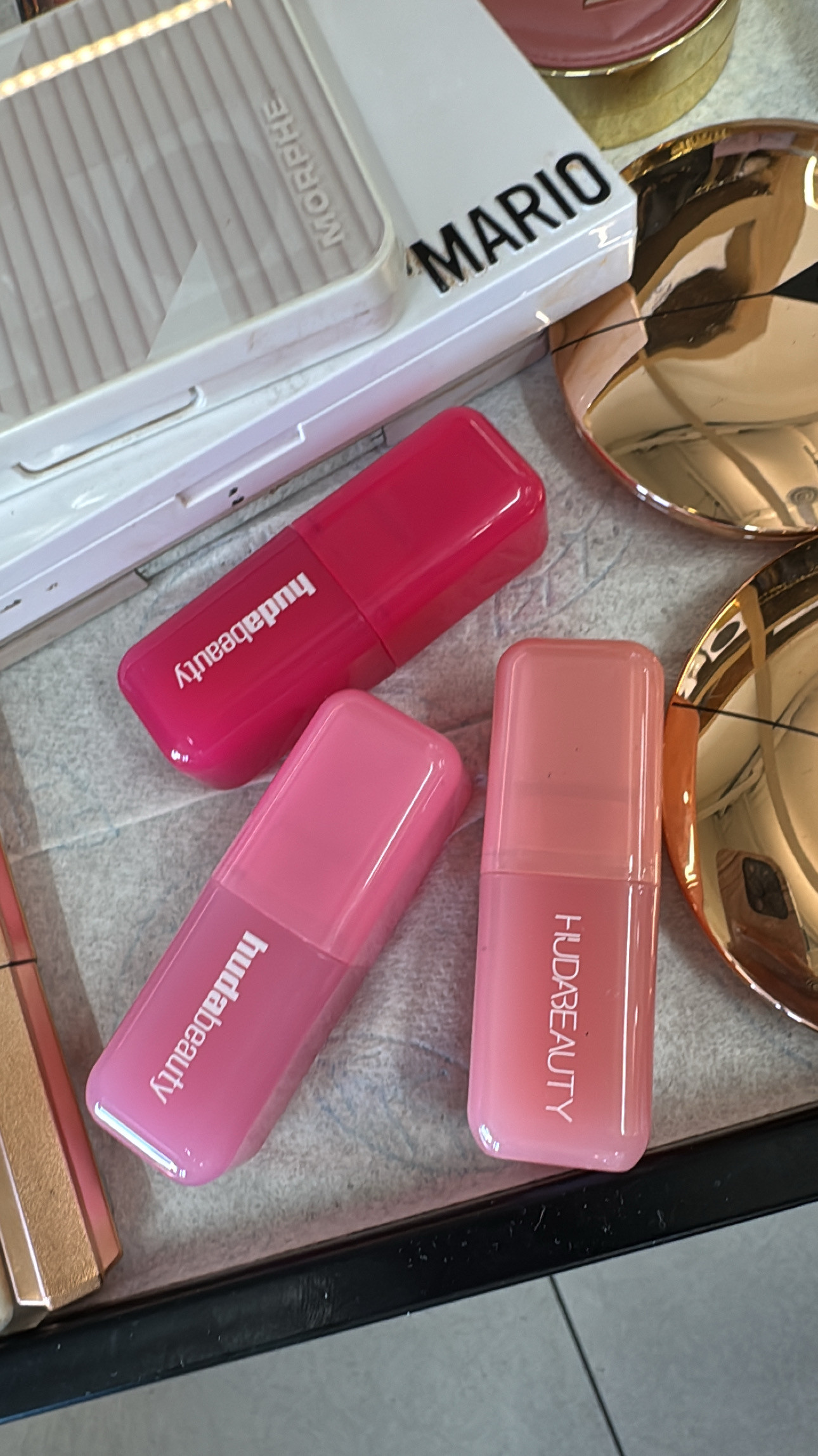 just tried these liquid blushes and i'm obsessed with them!

shades: bubblegum, berry fever, cotton candy 

 #LTKBeauty
