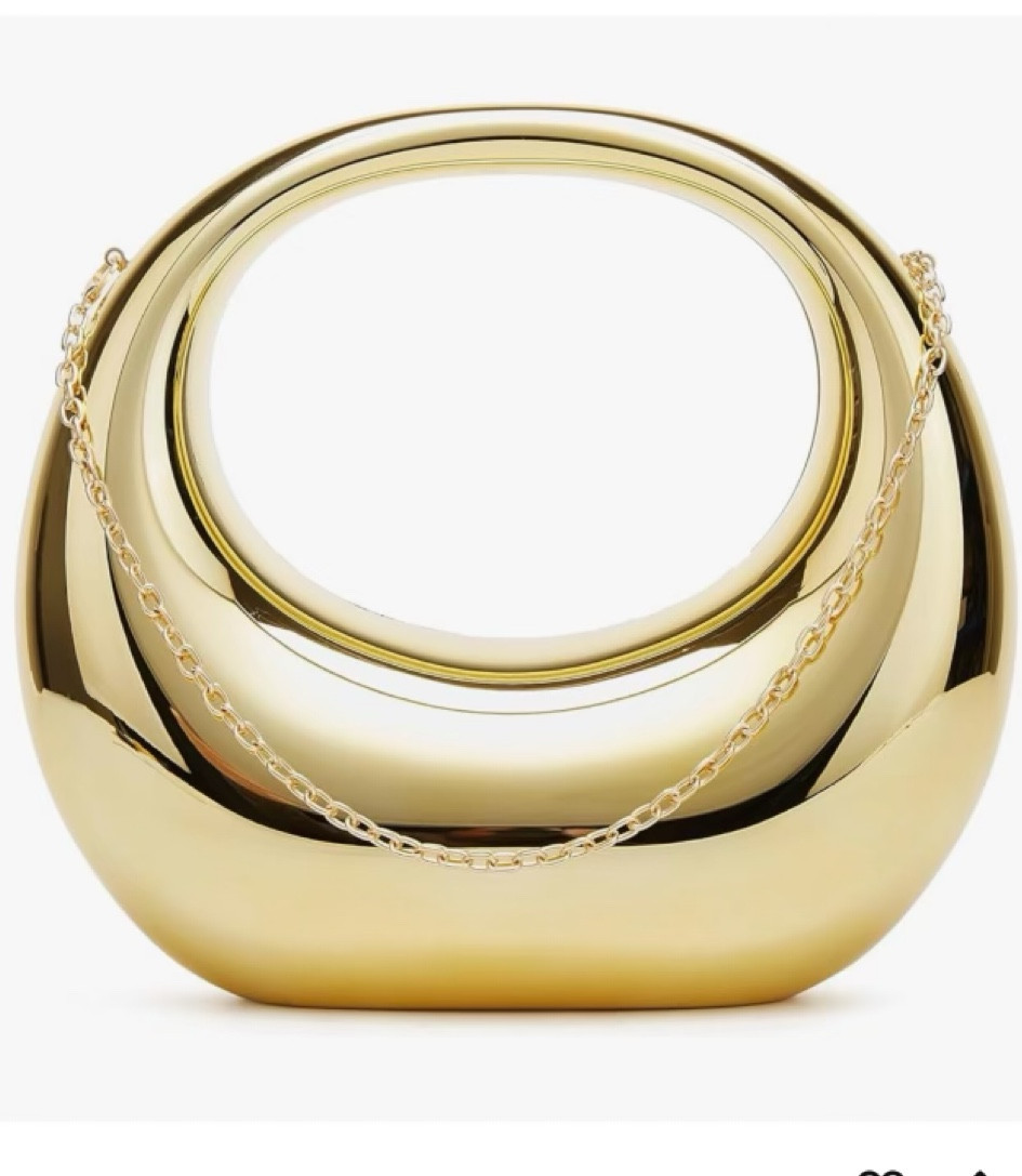 The best heavy Gold purse you will love to have ⭐️🔥 

#LTKSaleAlert #LTKItBag #LTKParties