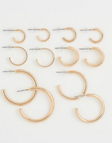 6 pair of hoop earrings for under $15 from HM! 

#LTKwedding #LTKworkwear #LTKstyletip