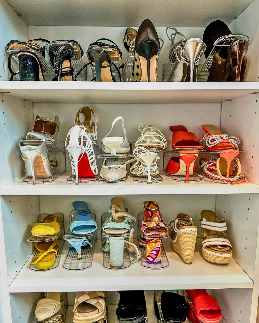 From solo closet ➝ shared sanctuary. ✨ Designed for two, built to stay tidy with smart systems that make sharing seamless and keep everything in its place. What do you think- could you share this closet?