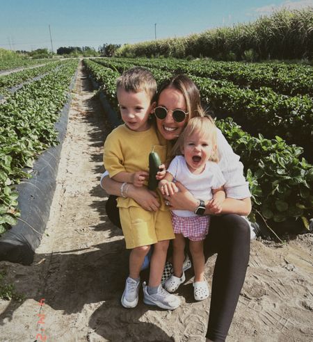 fun morning at the farm!

family outfits, mom outfit, mom style, simple style 

#LTKfindsunder100 #LTKkids #LTKfamily