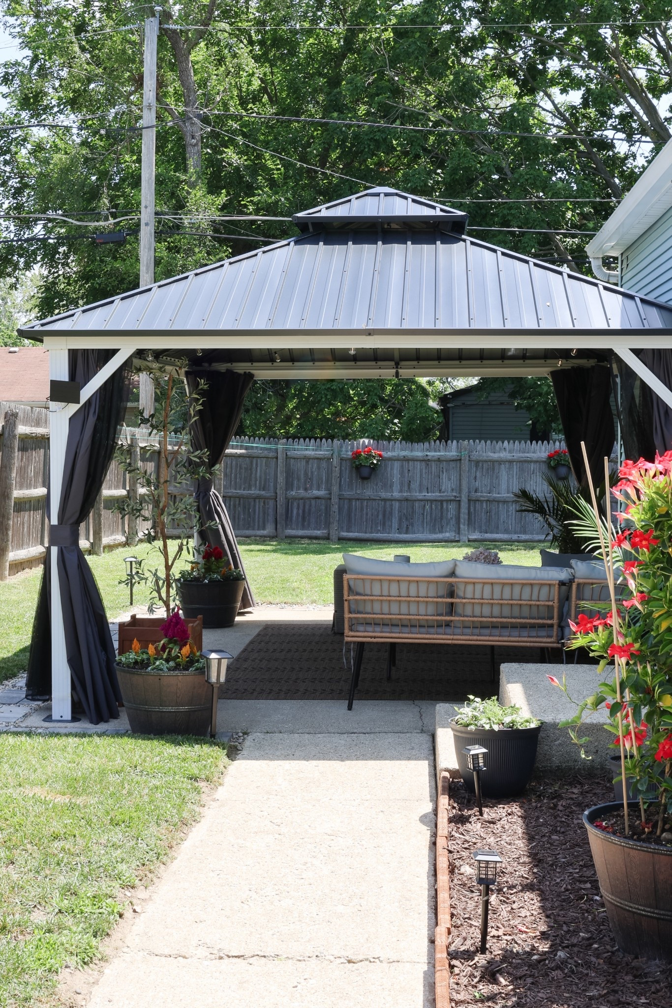 Sources for my sister’s patio makeover. 

Outdoor rug, patio makeover, patio decor, patio furniture 

#LTKSeasonal #LTKHome