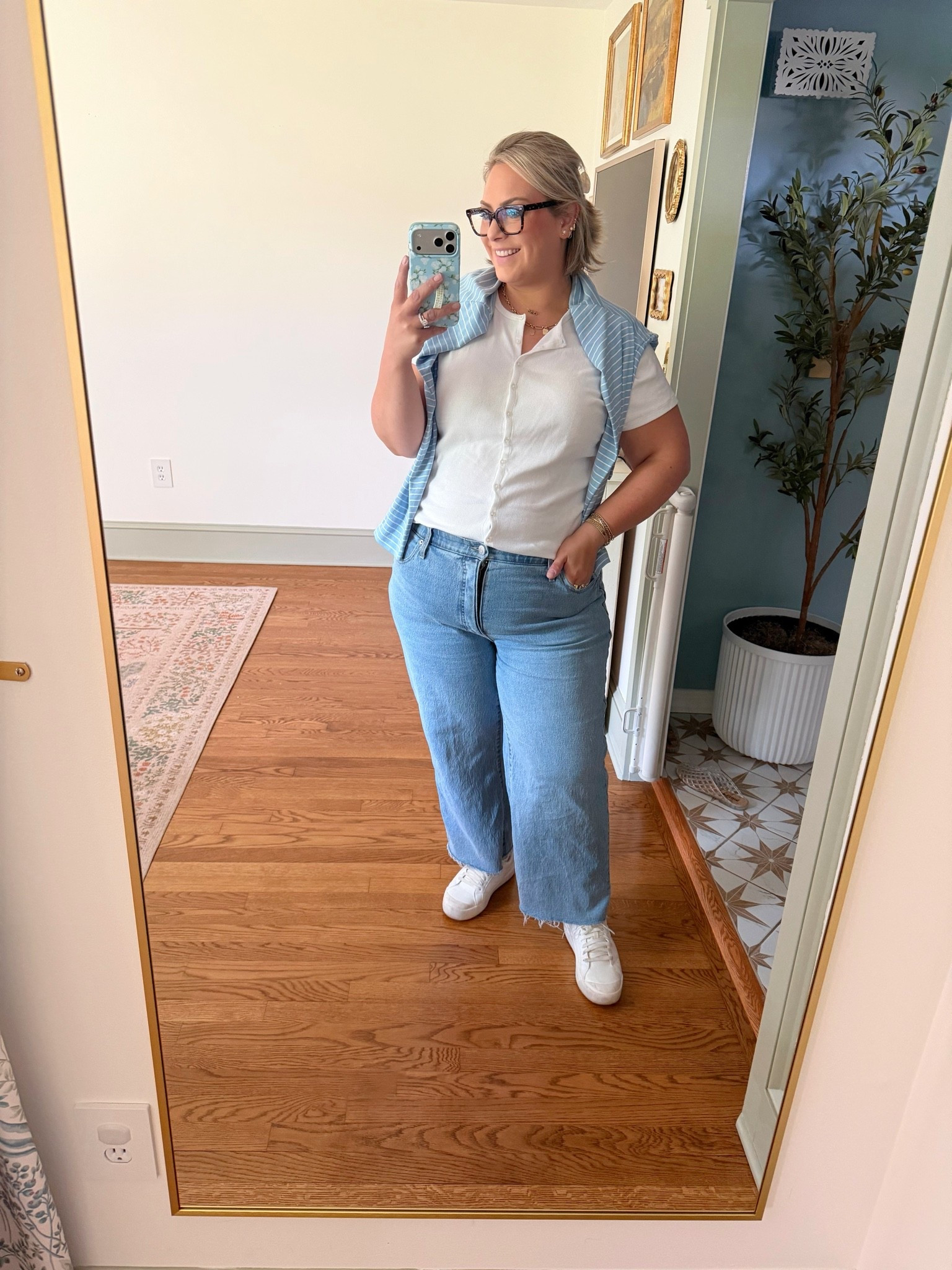 What I wore to the zoo! 
Jeans 20 
Tee XXL
Cardigan XL

#LTKPlusSize #LTKmomlife #LTKootd