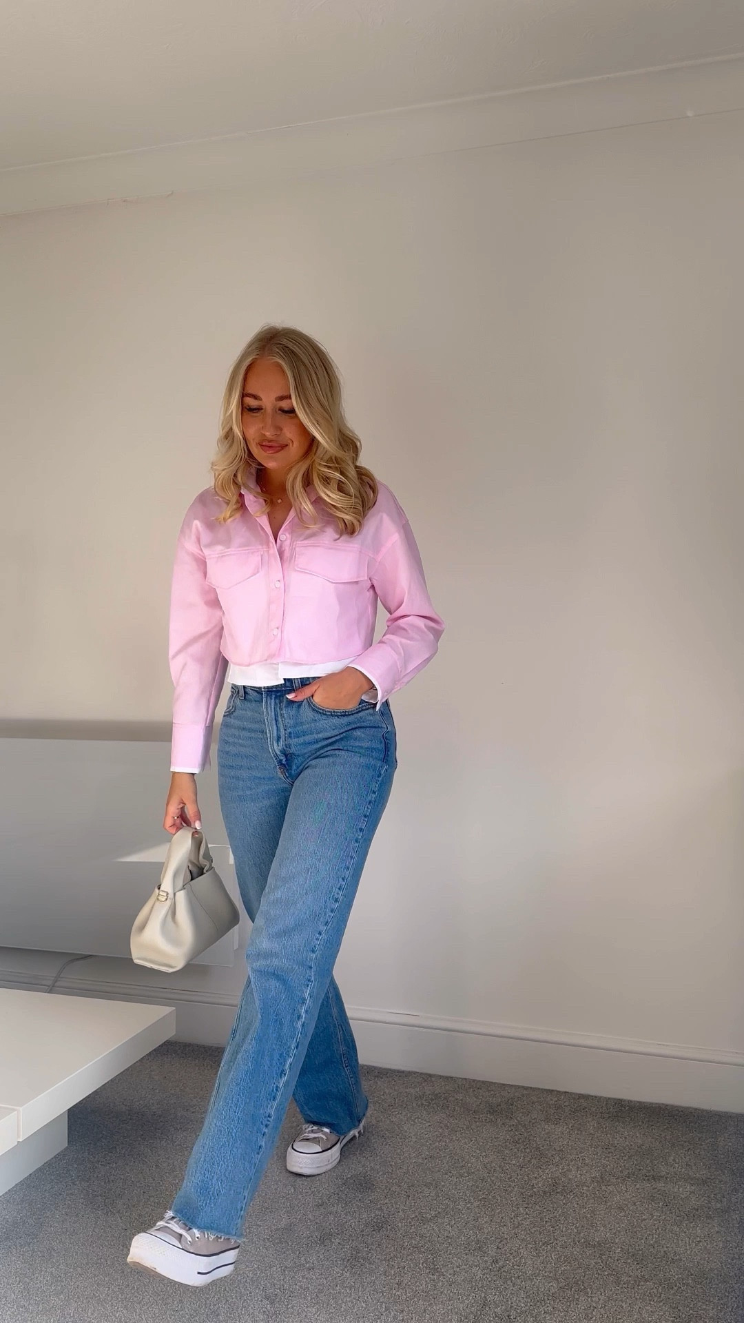 the perfect spring shirt.. and these jeans, WOW 🩷

#LTKSeasonal #LTKstyletip