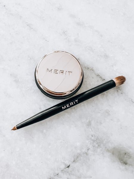 A new buildable, cream to powder eye shadow from Merit Beauty. 



#LTKunder50 #LTKFind #LTKbeauty