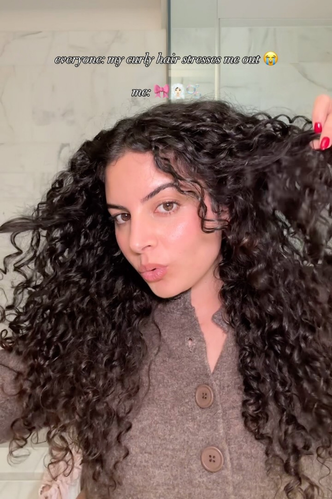 I love doing my curly hair routine 🧖🏻‍♀️🫧🩷